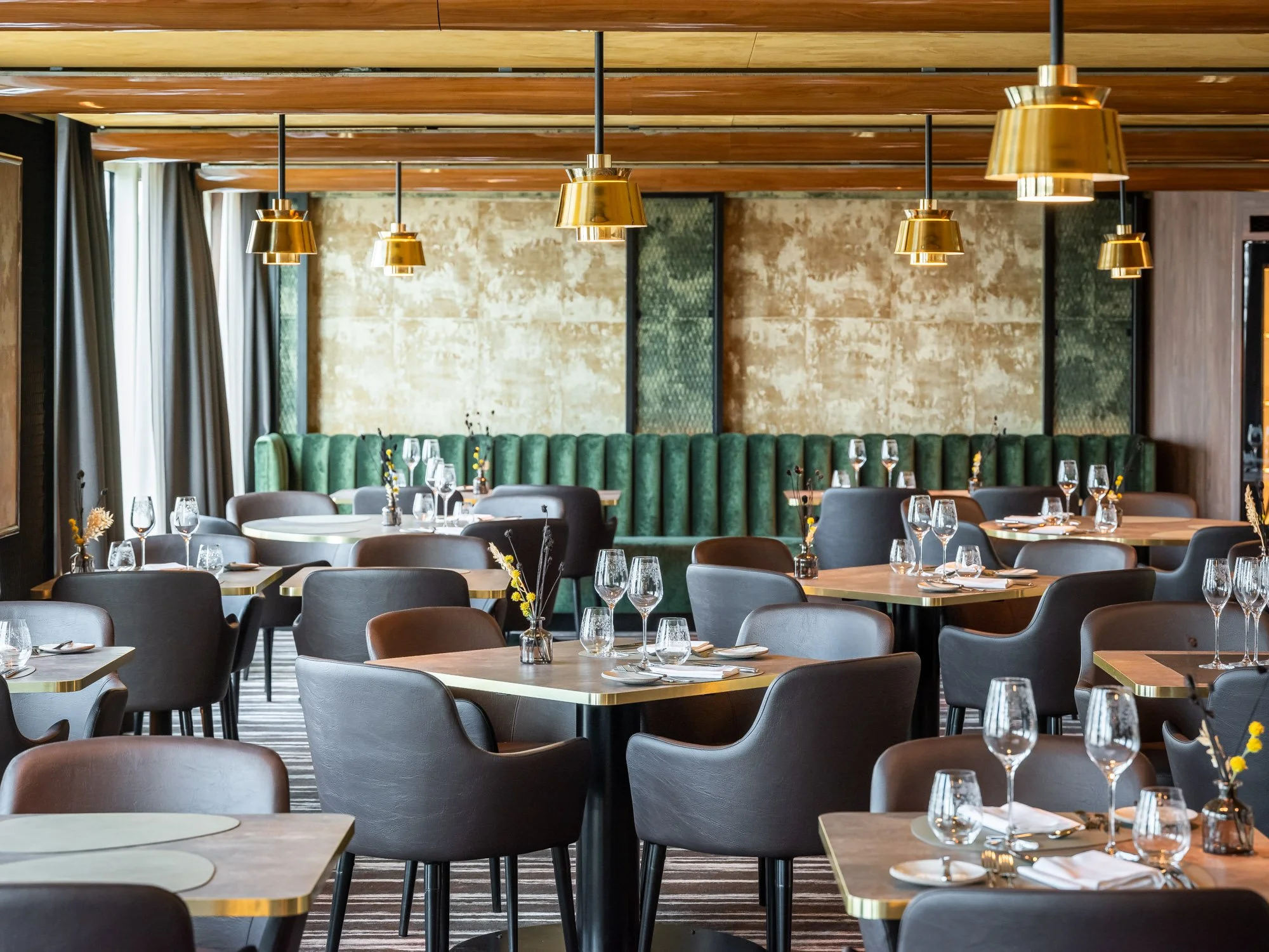 Hurtigruten Restaurant & Cabin