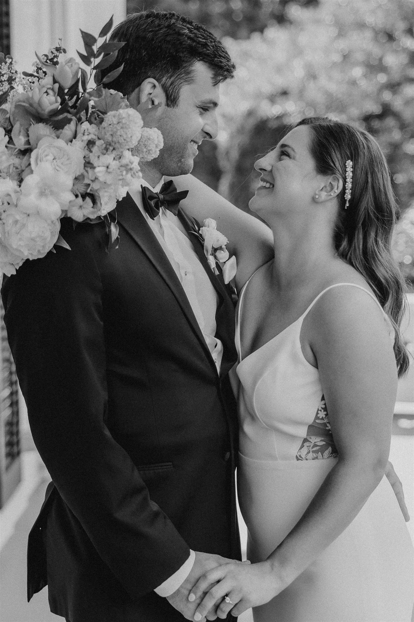 Black & White_gracejavierwed_bw-137.jpg