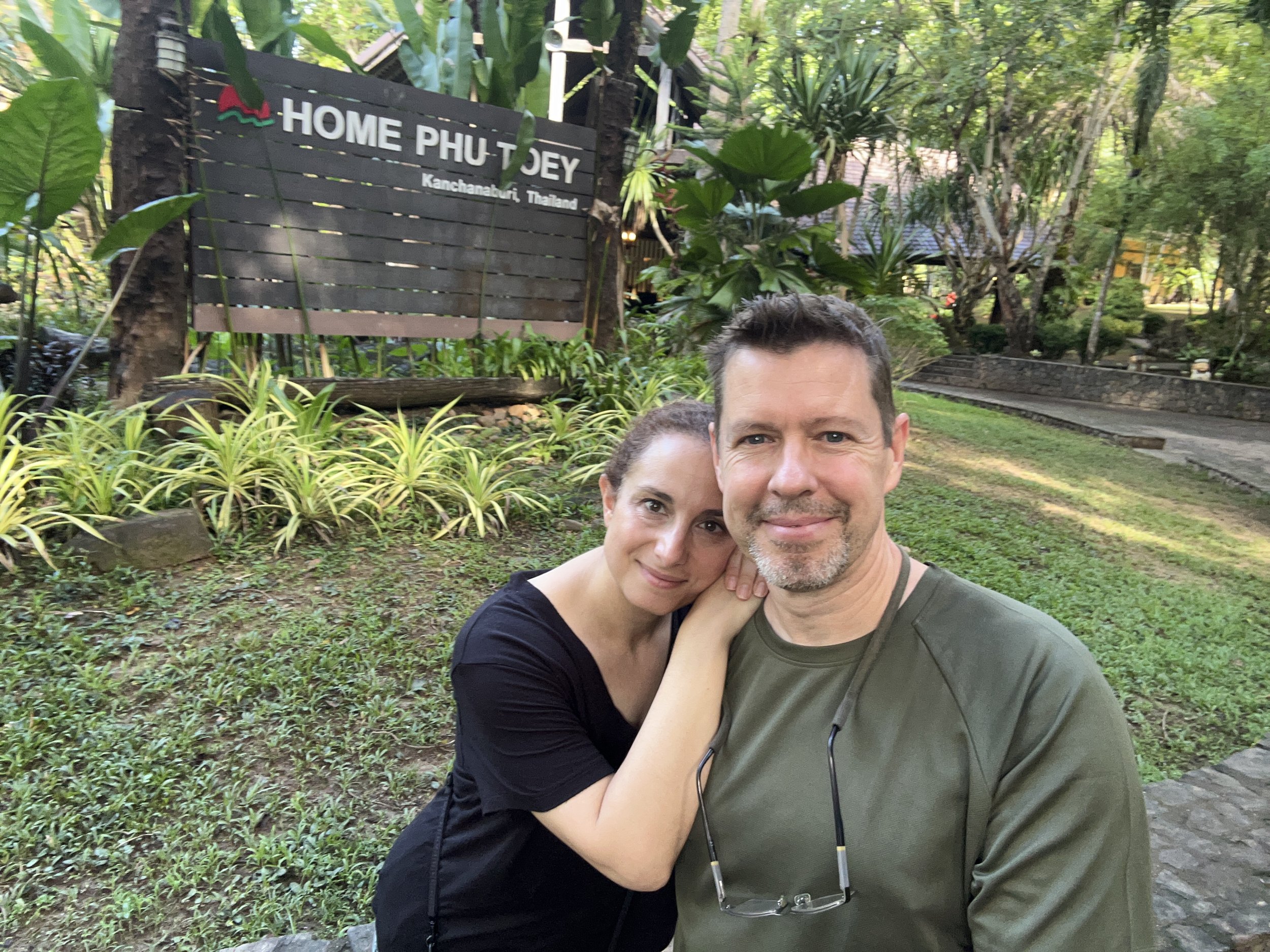 Marriage Counseling vs. Relationship Coaching: How to Know What’s Right for Your Relationship