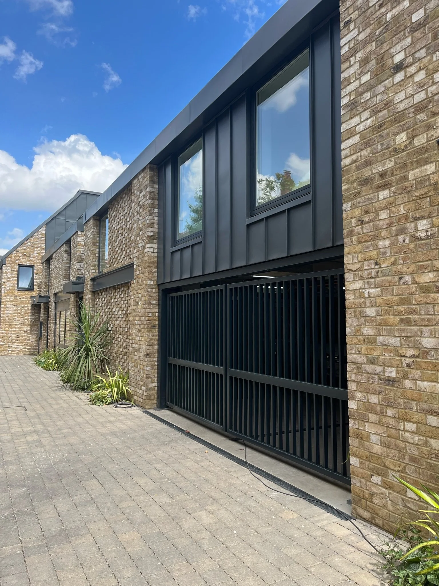 Garage Entrance Gates - Park Rd.jpeg