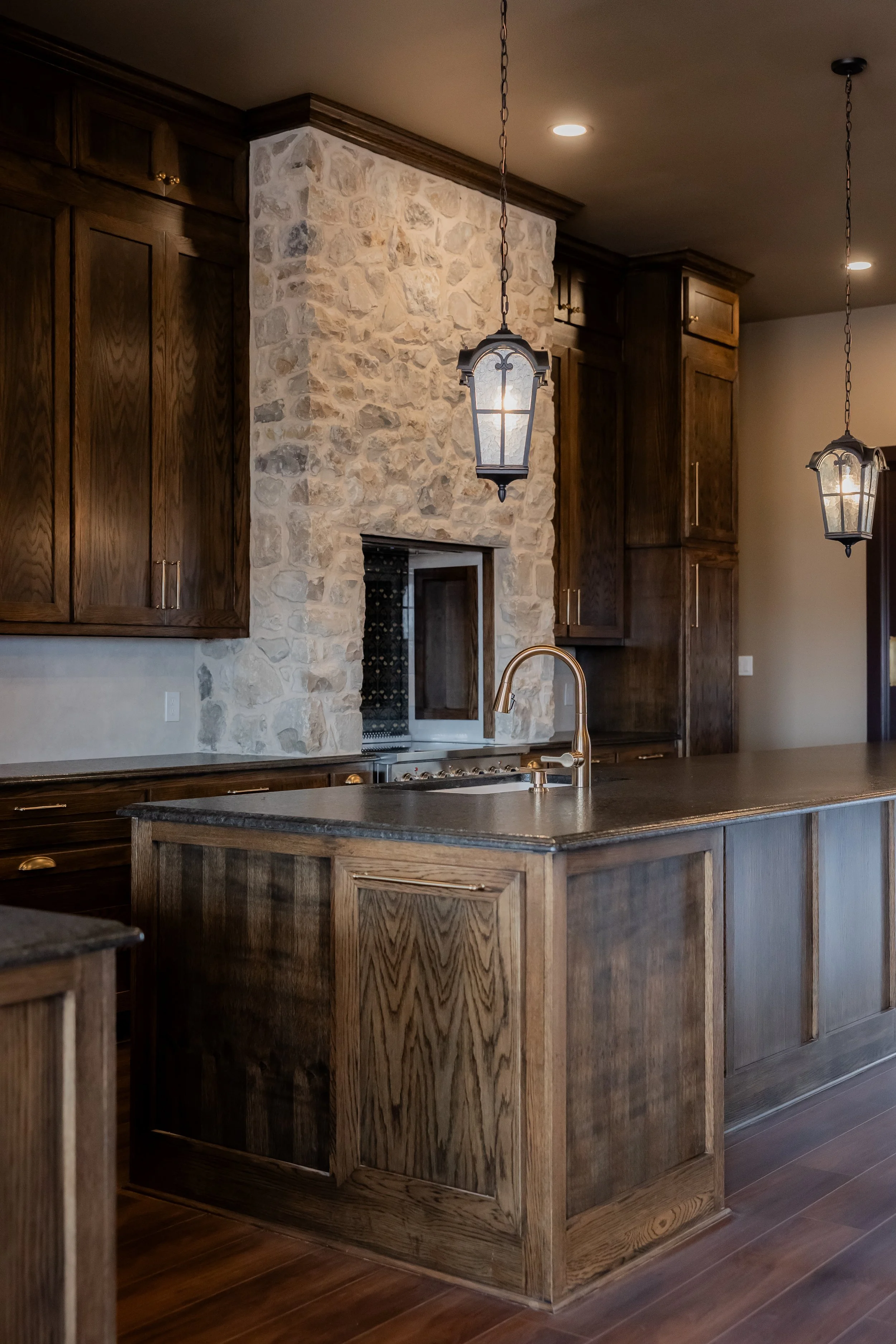 6915WilsonCreekLane_0121.jpg