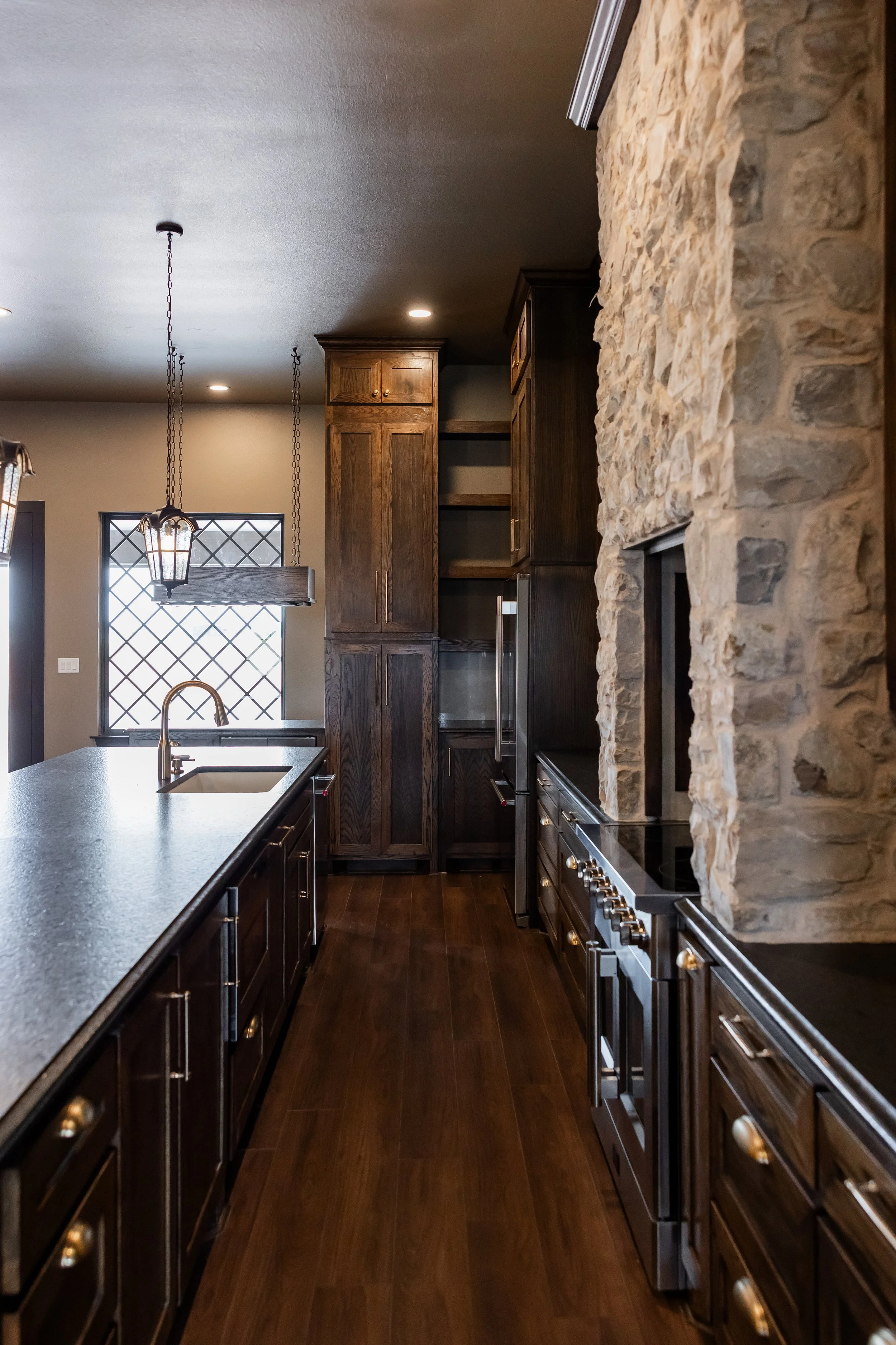 6915WilsonCreekLane_0108.jpg