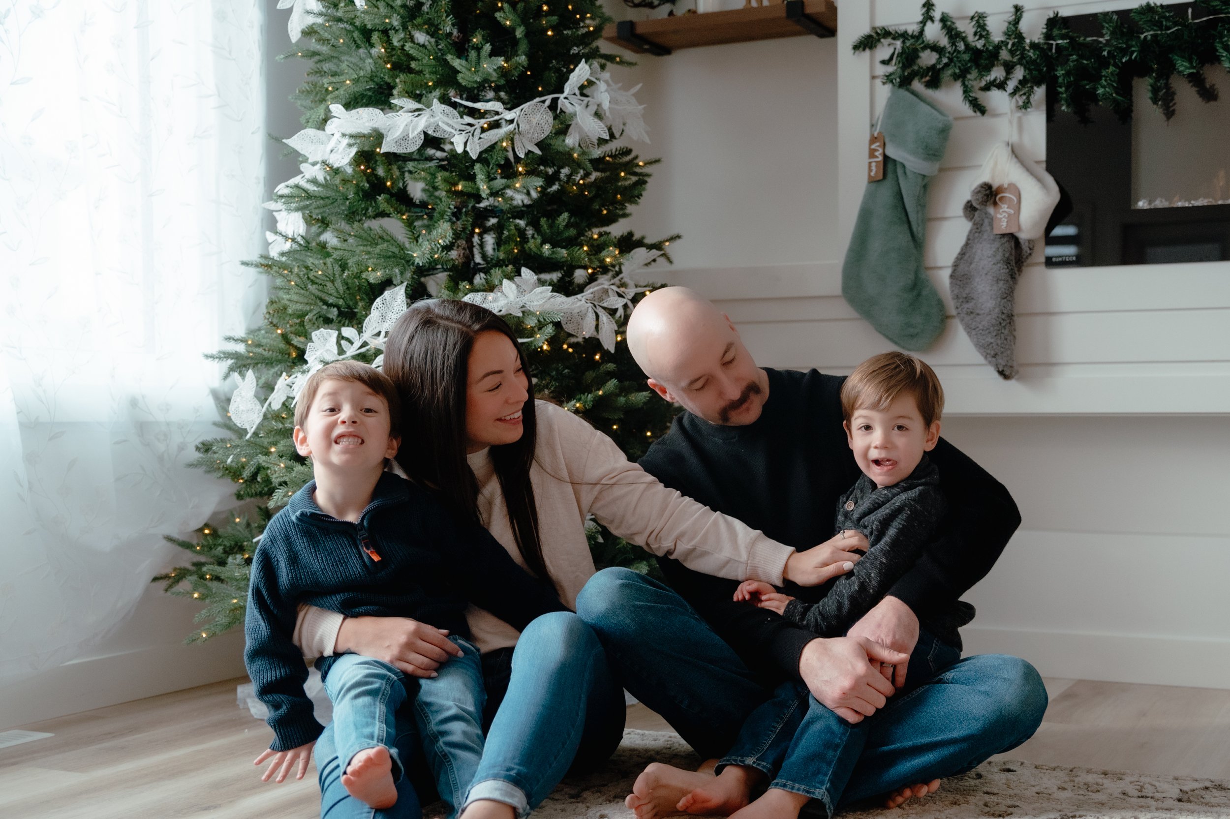 EdmontonFamilyChristmasBoykos-5.jpg