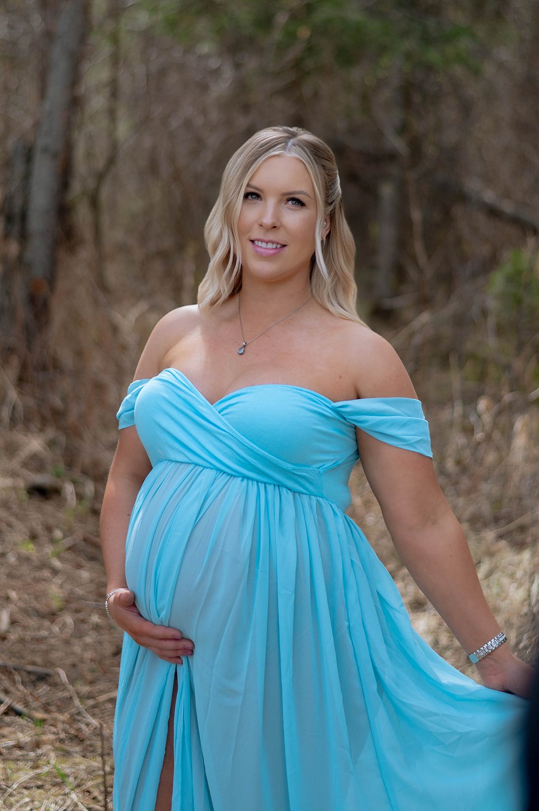 Kira-Maternity-Edmonton-Photographer- 0016.jpg