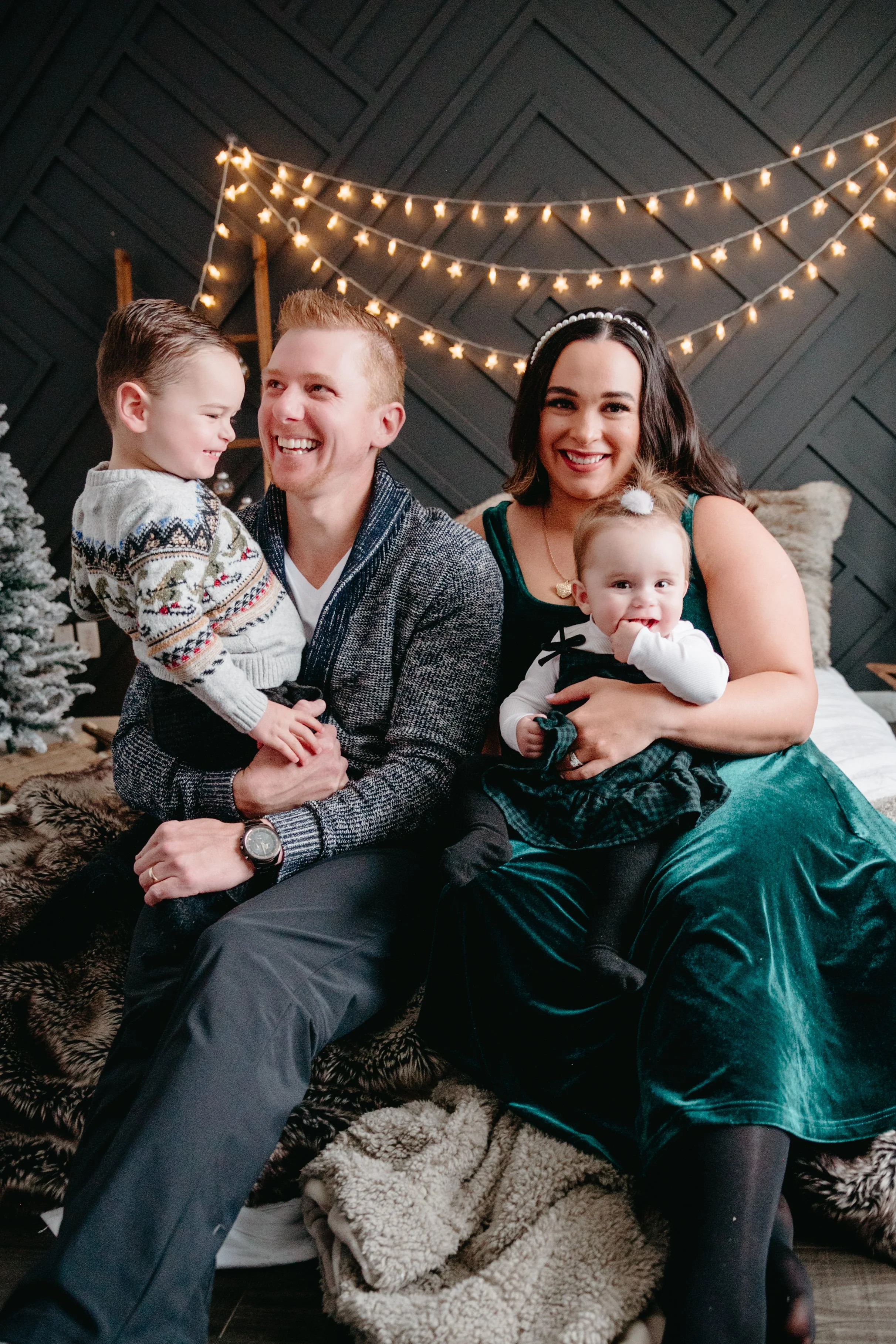 EdmontonFamilyChristmasKuglers-35.jpg