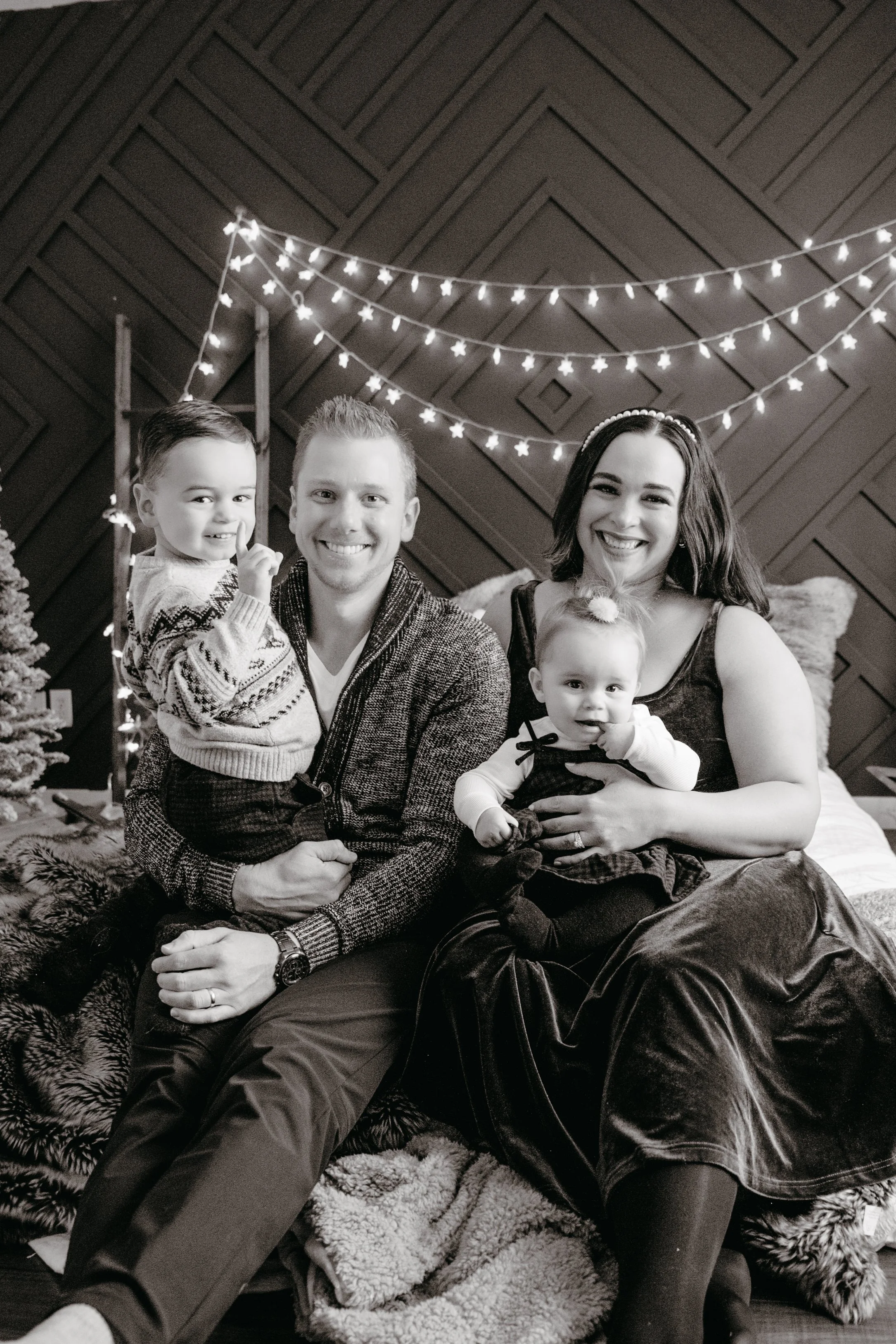 EdmontonFamilyChristmasKuglers-31.jpg