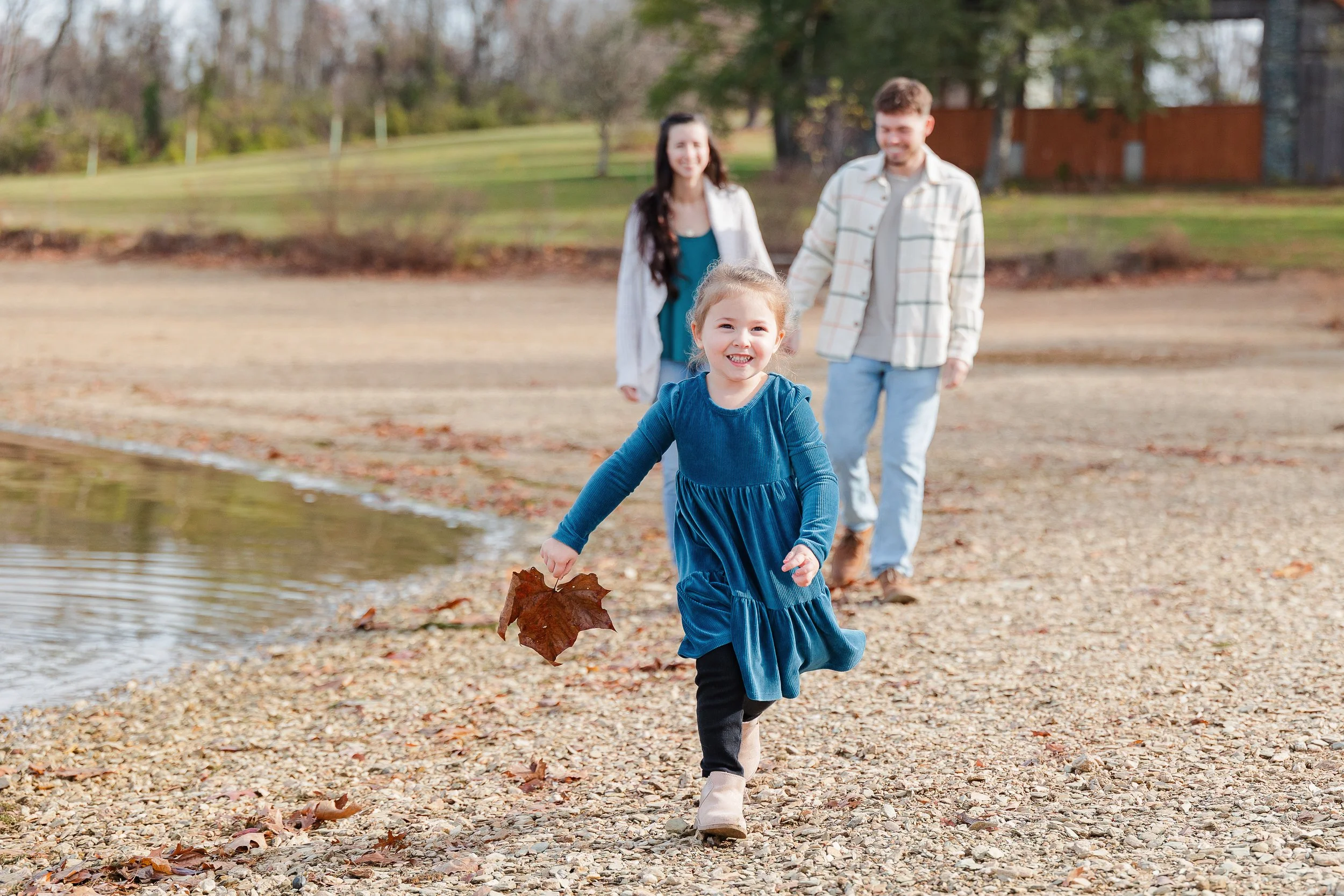 Kroneberger Family Nov 2024 (10 of 76).jpg