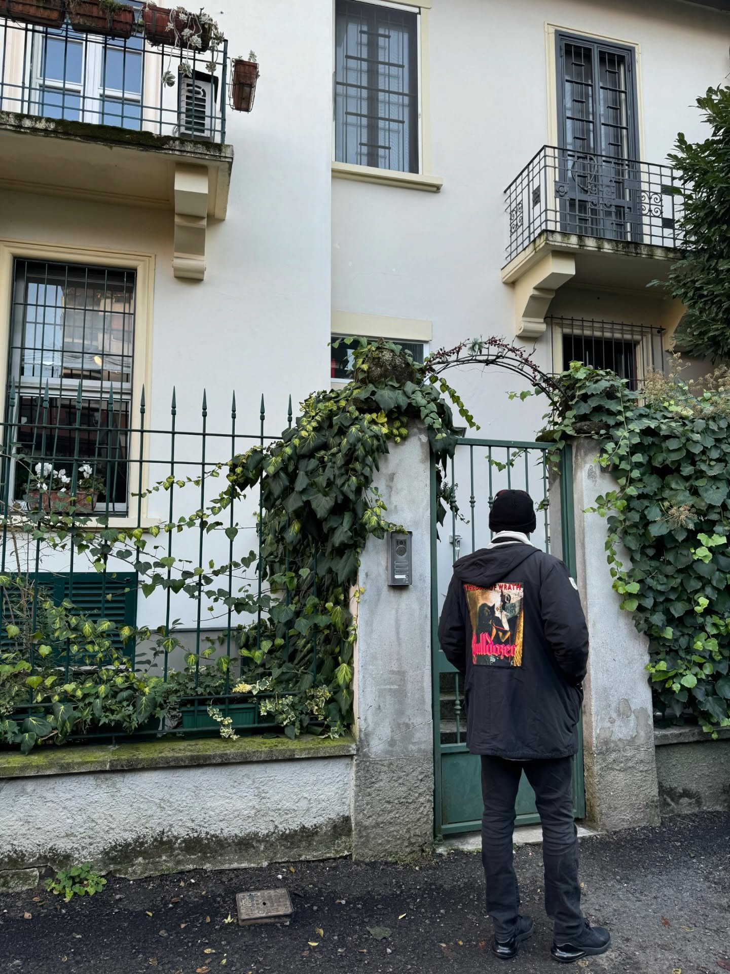 AC in front of what used to be Psycho Studio in Milan where The Day of Wrath was recorded and produced by our late friend Algy Ward in 1984. 
.
.
.
.
.
.
#bulldozerband #thedayofwrath #blackspeedmetal #algyward #acwild