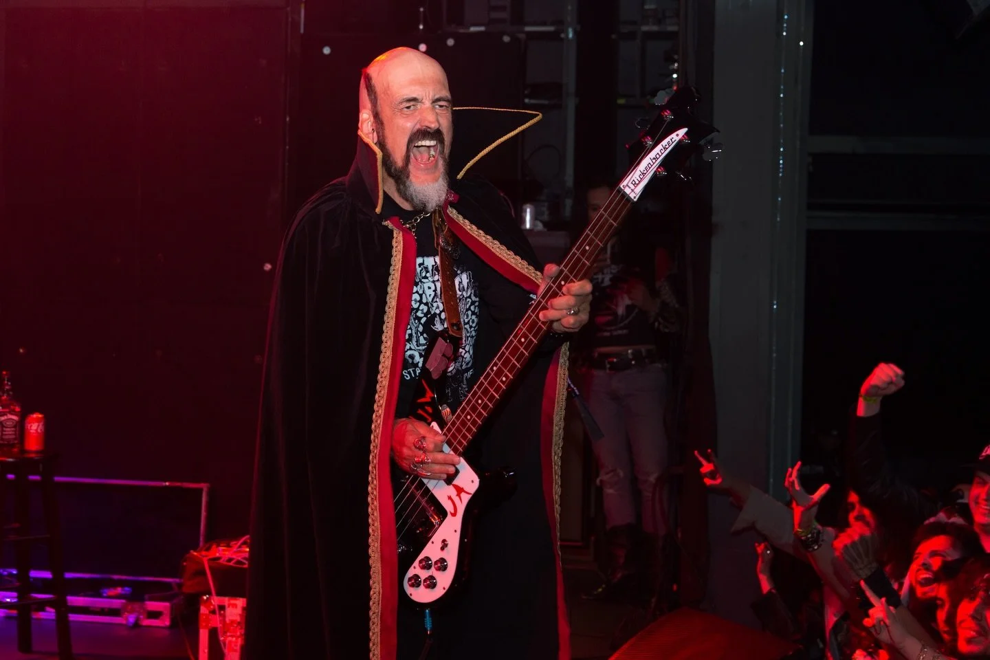 BULLDOZER IS BACK BABY! NEXT WEEK IN SPAIN! 

5.12- BARCELONA AT SALA LENNON&rsquo;S 
6.12- MADRID AT SALA NAZCA 
7.12- VALENCIA AT ZUL&Uacute; KLUB 

presented by @mangualesextreme 
supported by @l.m.d.m.official 
.
.
.
.
.
.
#bulldozerband #blacksp