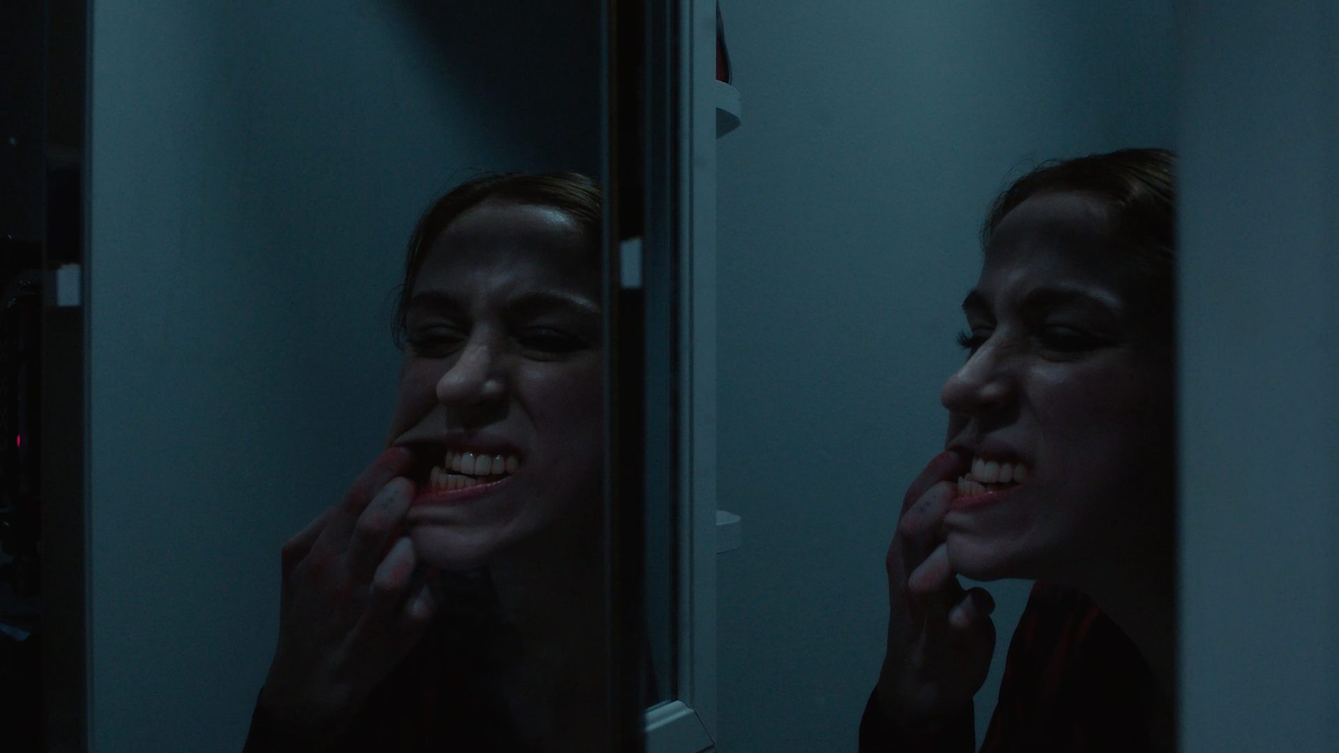 SOL wolf teeth 1.png