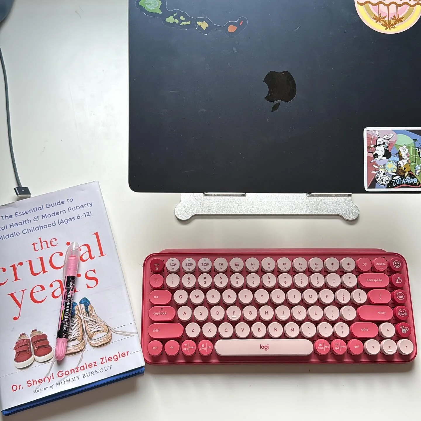 Training, writing, and reading right now. That&rsquo;s my back to school. 

#crucial #crucialyears