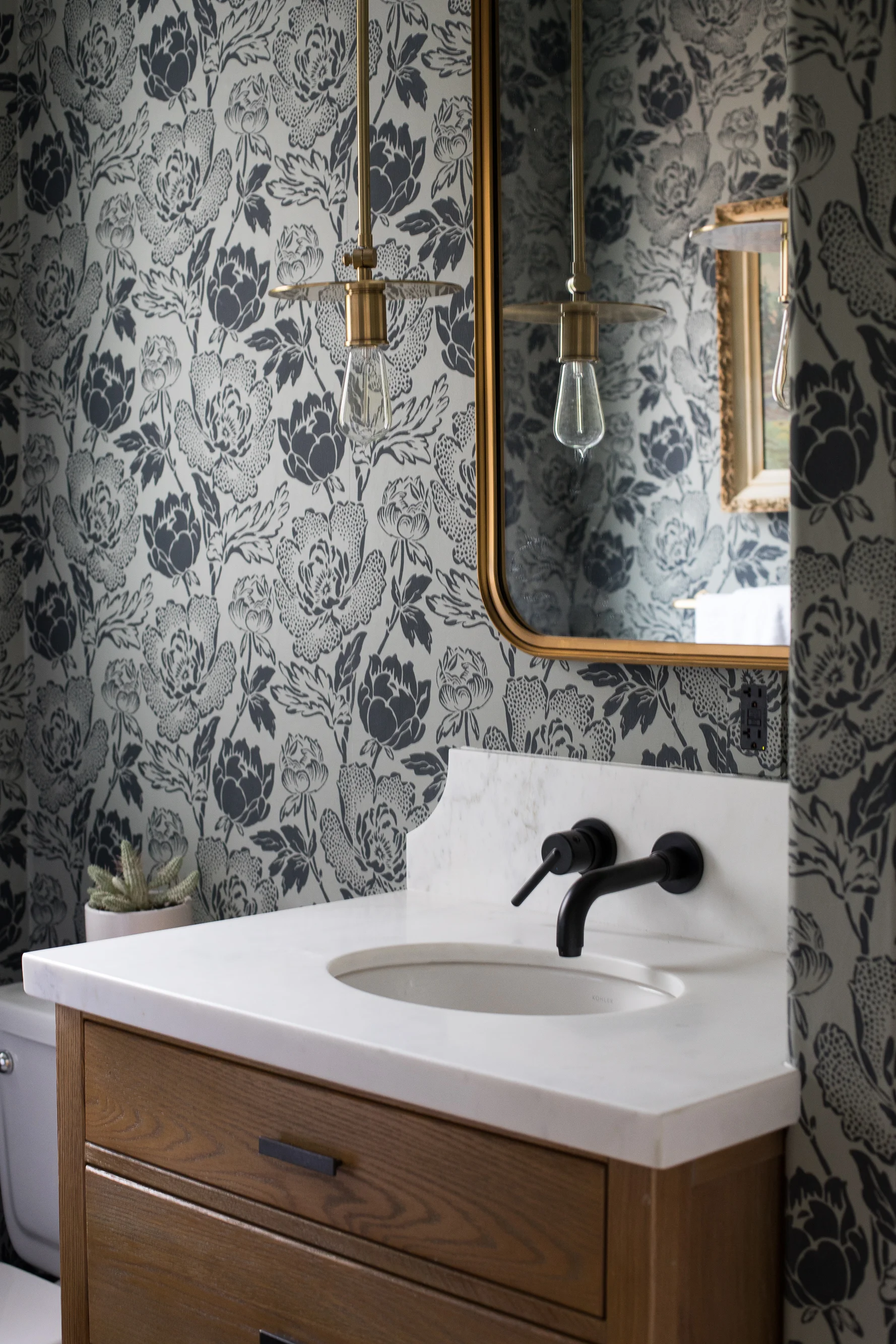 Lindsey Grace Interiors Friday Favorites.jpg