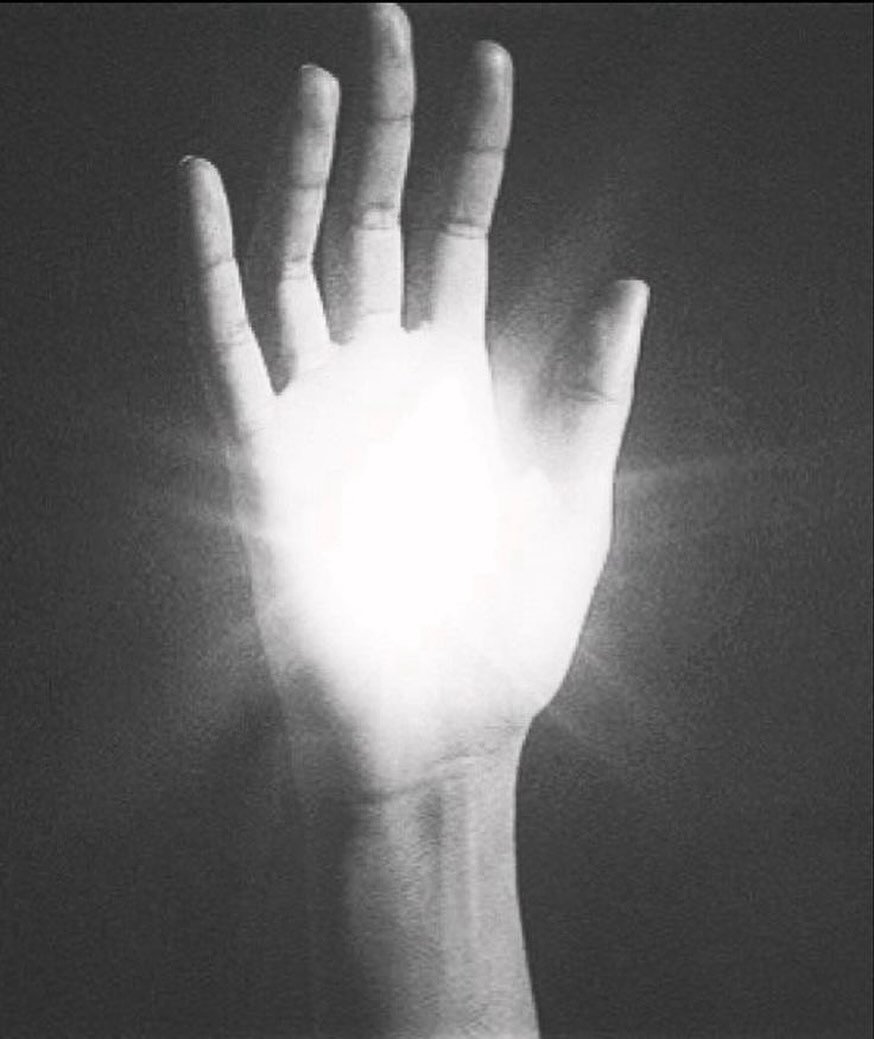 At Satellite, we are intentional about the energy we create. You won&rsquo;t hear comments about your body, your size, or &ldquo;fixing&rdquo; anything. You won&rsquo;t be compared to trends, celebrities, or ideals.
Instead, you&rsquo;ll get gentle, 