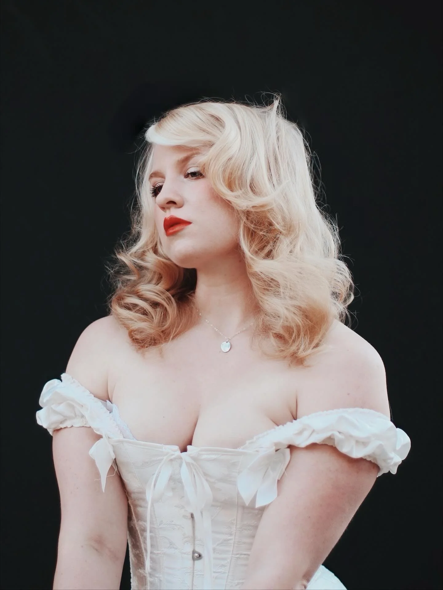 satellite salon_roller set by stevo2.JPG