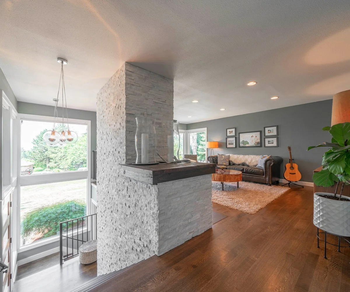 BCS-Remodel-LansingLn-Entry.jpg