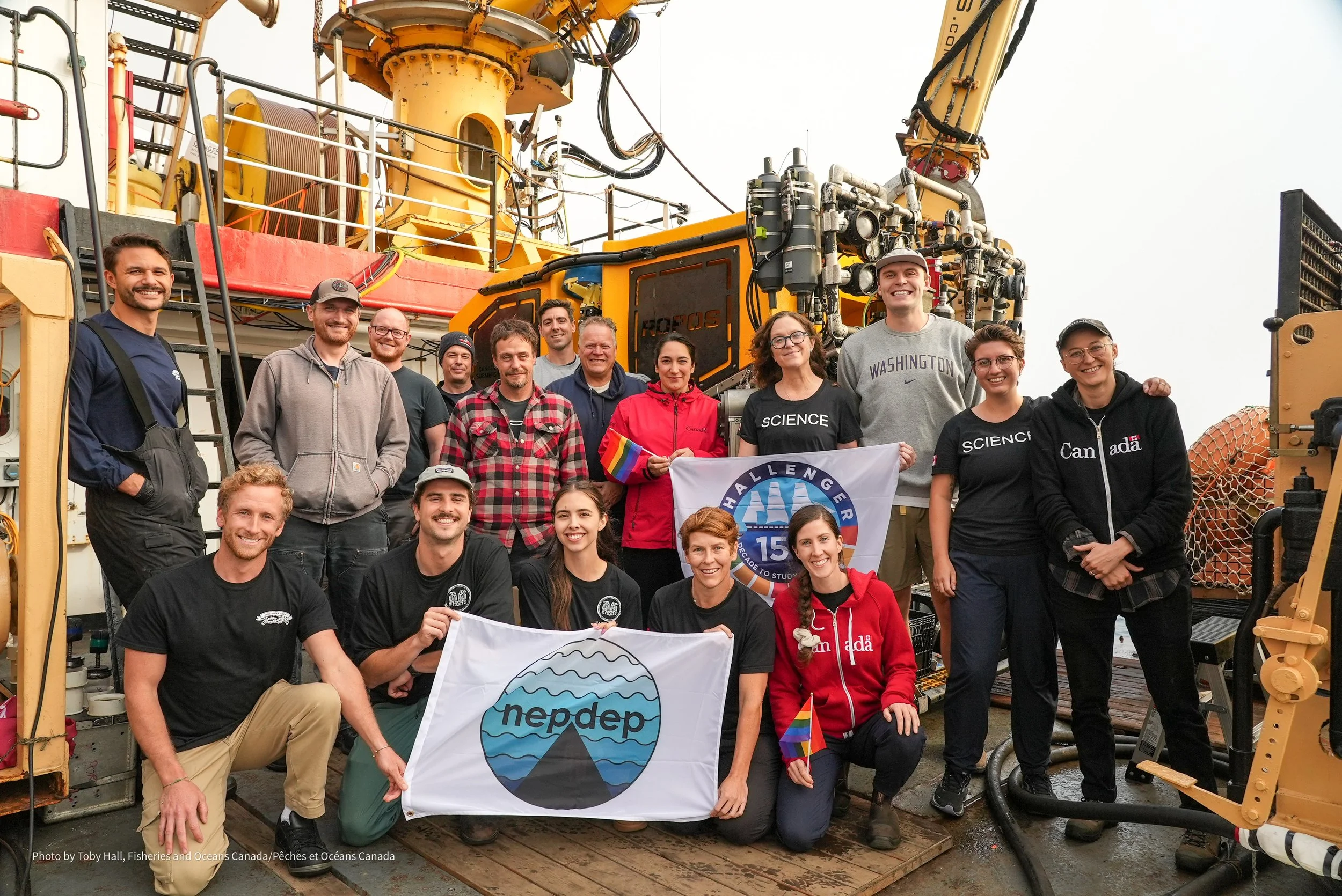 An incredible team! Back (L to R): J. Smith (DFO), P. Lockhart (ROPOS), R. Swanson (ROPOS), M. Hannaford (ROPOS), B. Brake (ROPOS), L. Girard (ROPOS), K. Tamburri (ROPOS), H. Gartner (DFO), R. Lauer (UofC), T. Hall (Hakai), A. Nielsen (DFO), M. Best 