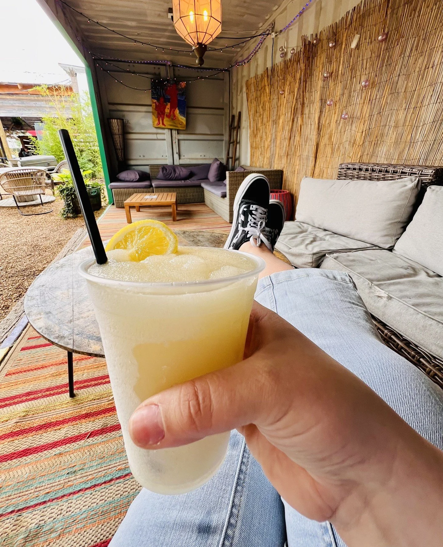 We're kicking off the weekend early!!! Come through today for happy hour and Hip Hop LIVE at 7pm.
🍺Happy hour runs from 4-7pm.
$5 frozen Tito's Lemonade
$5 frozen margaritas
$5 drafts
NO COVER CHARGE! See you soon, Campers!!! 
