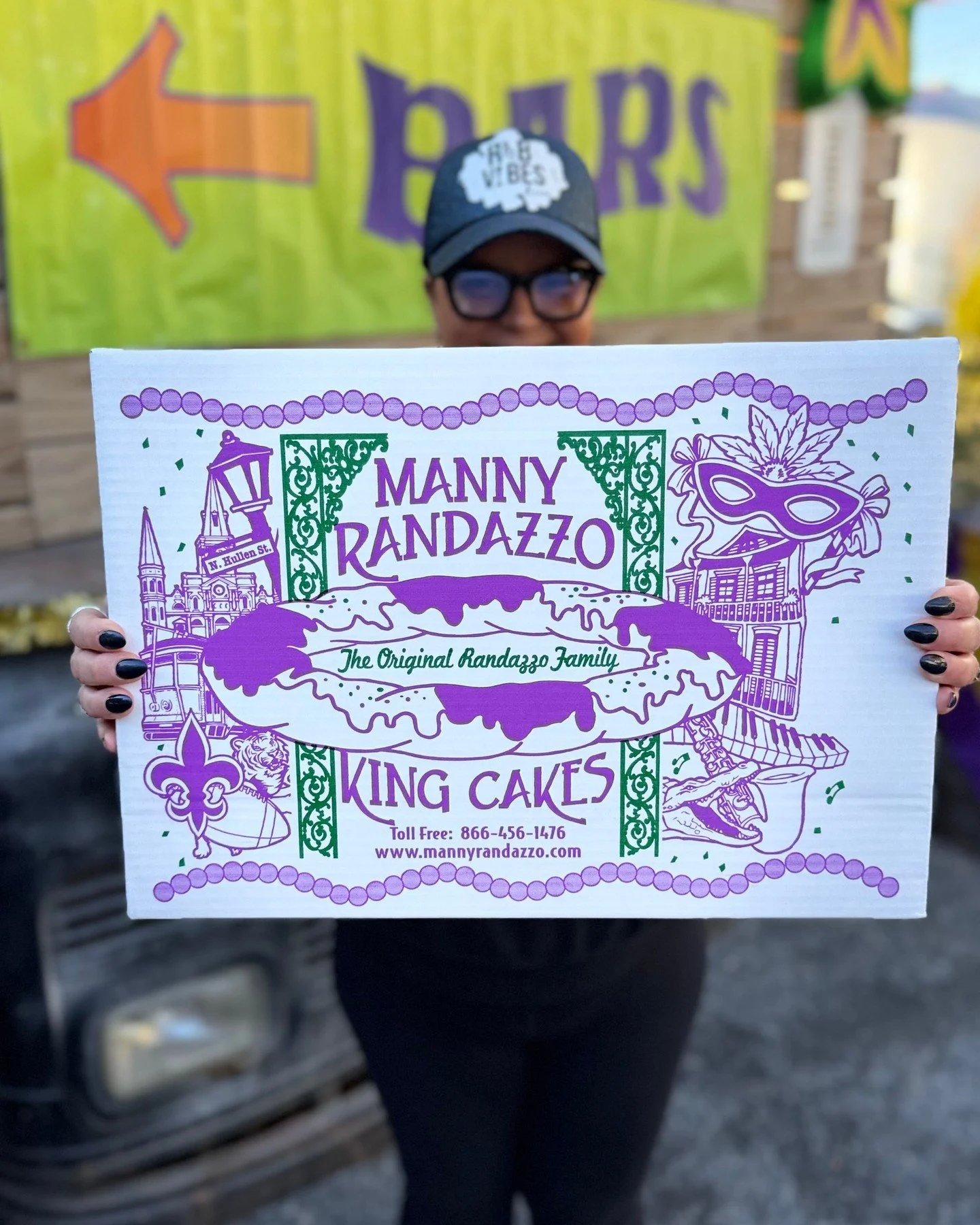✅Secure your king cake before the big freeze tonight. 👑❄️ Whole cakes are available in The Greenroom right now. 

➡️Available today before 3pm - don&rsquo;t wait.

5909 University Drive NW