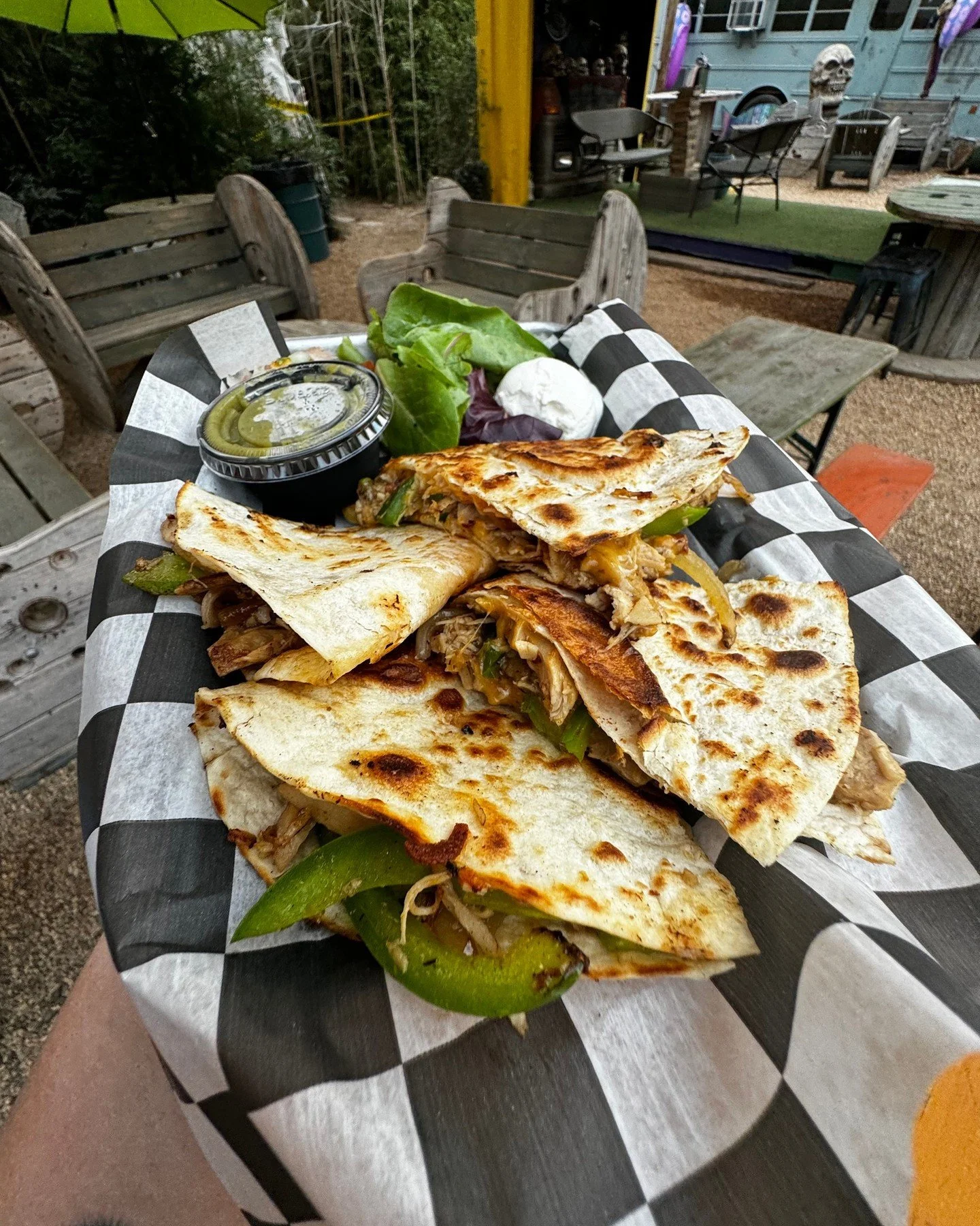 📣Hey Campers, we&rsquo;re open until 3pm today

We have live music by Second Hand Smoke at 1pm, $4 drafts all day, and the kitchen is OPEN ready to serve up tasty food for you!! 😋 

👑King cakes are available - whole and by the slice - in The Green