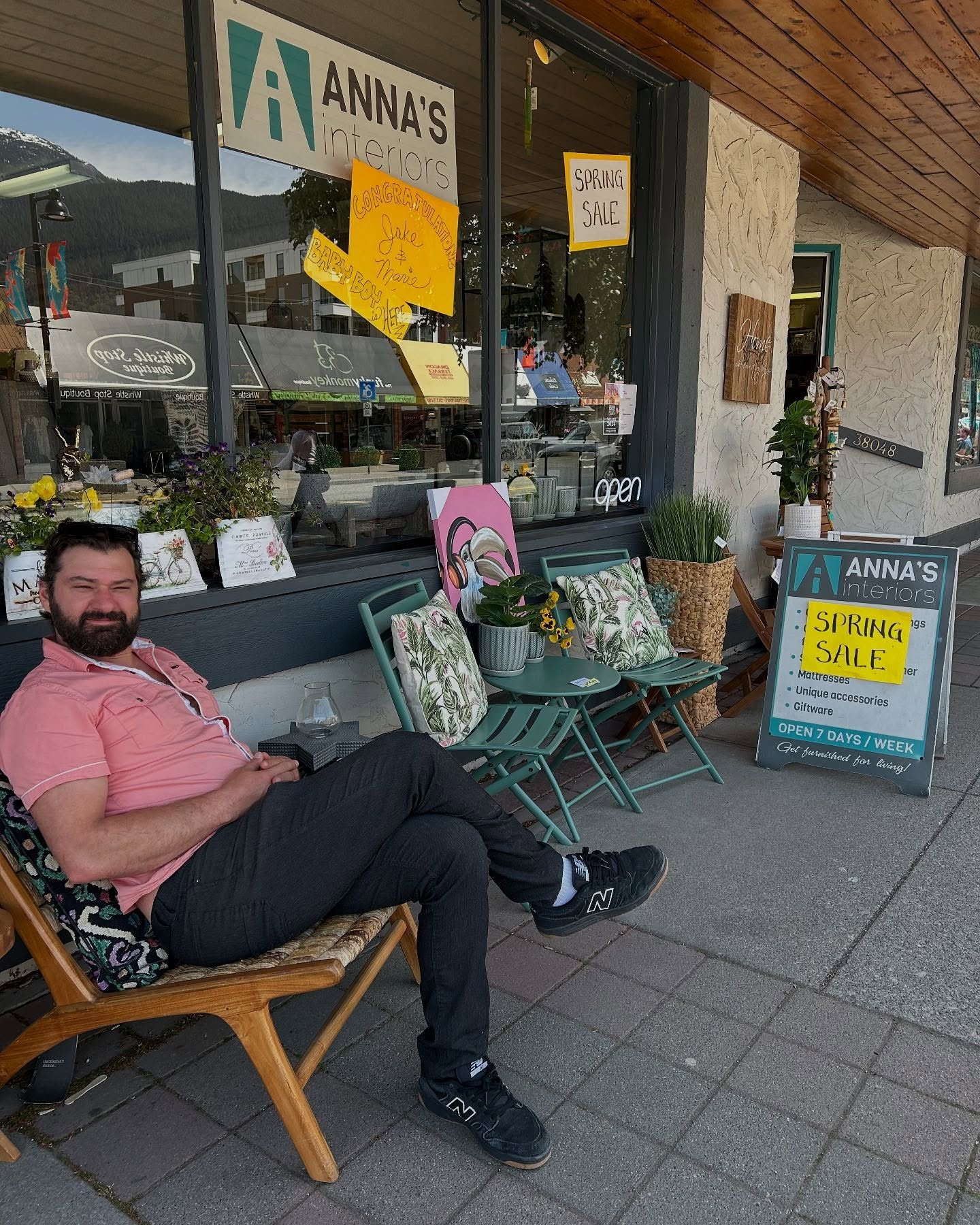 Happy @squamishfarmersmarket Saturday! 
It&rsquo;s a beautiful day in the neighborhood!🌞
Pop by the shop and say hello!! Open til 6