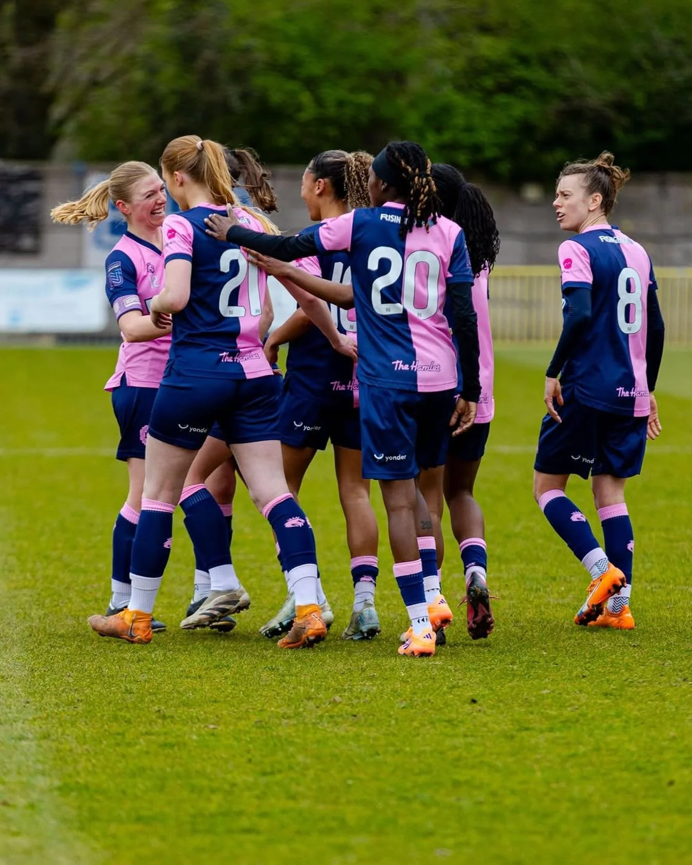 Want to be part of one of South London&rsquo;s biggest Women&rsquo;s football clubs ?

@dhfc_w are holding trials ahead of the 26/27 campaign. You can register your interest now via the link in their bio with the first trial day taking place later th