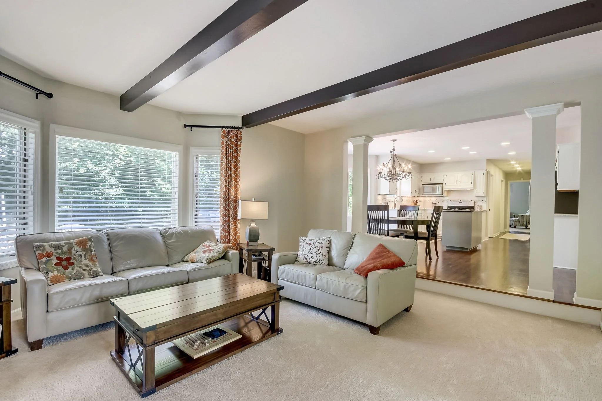 13-web-or-mls-Forseth Dr-013.jpg