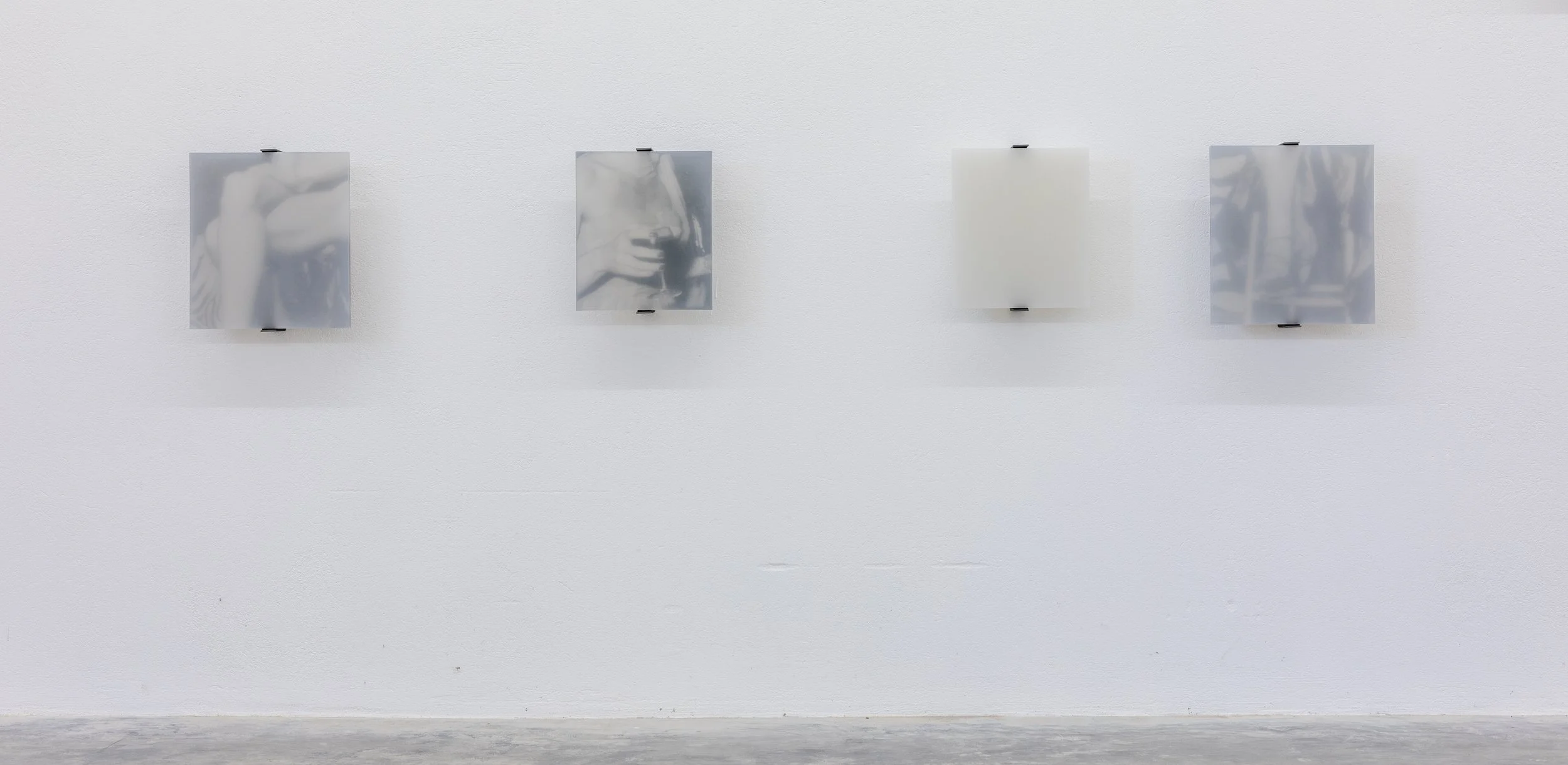 Photo: Helene Toresdotter, from the exhibition Morning Haze at Galleri Arnstedt in Båstad, Sweden, 2025.
