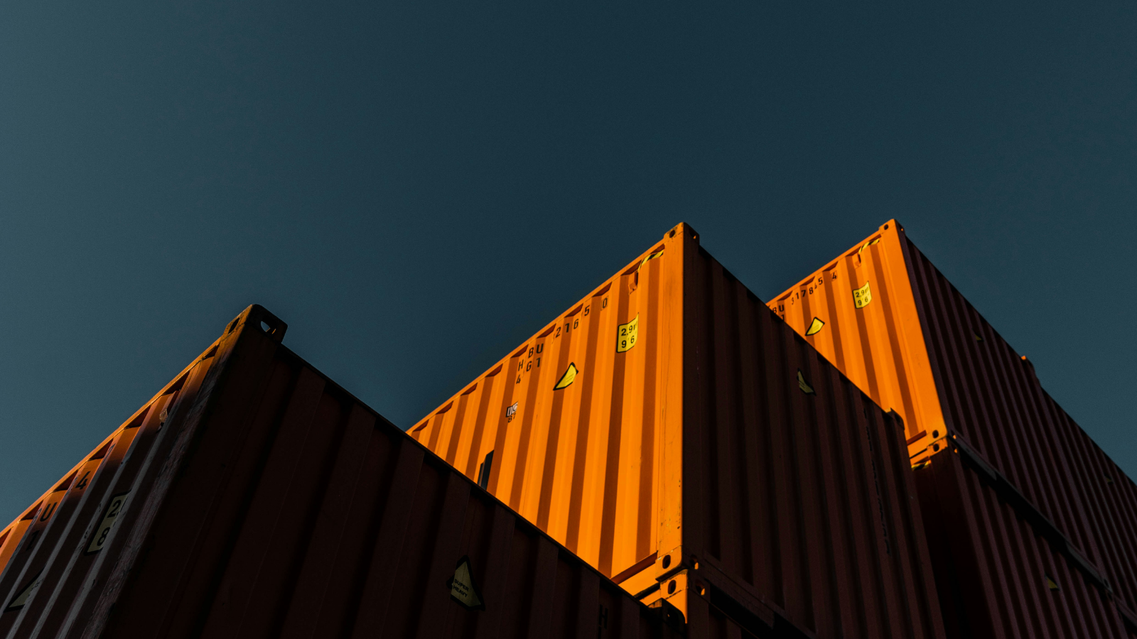 High Taxable Income? Why Investors Are Looking at Shipping Containers
