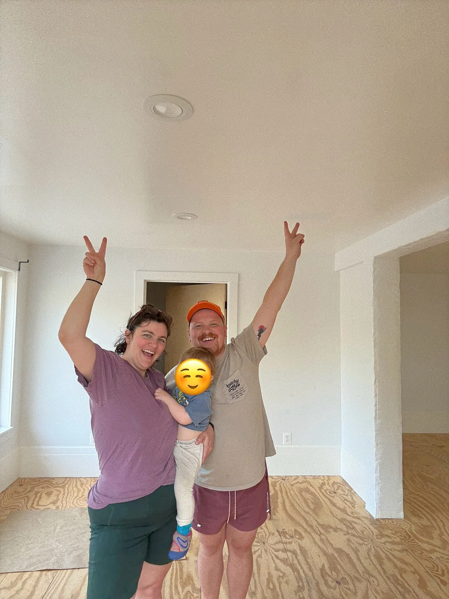Wonderful stuff is happening in L👀KSEE LAND! I&rsquo;ve spent the past couple months getting our NEW shop/showroom ready and we are operational - woohoo! We&rsquo;re going to do some fun stuff in this place, excited to share more about all of that s