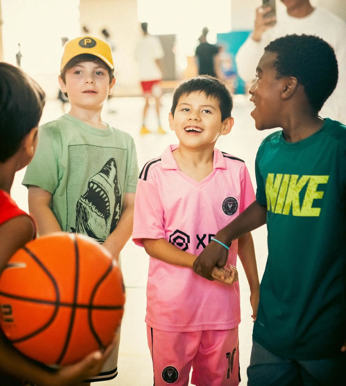 Bring the Pura Vida Basketball you
know and love right to your school!

We are excited to offer lunchtime and
after school basketball training to
Toronto-area schools, for Grades 1-8.
For more information, contact Coach
Scott at coachwheler@gmail.com