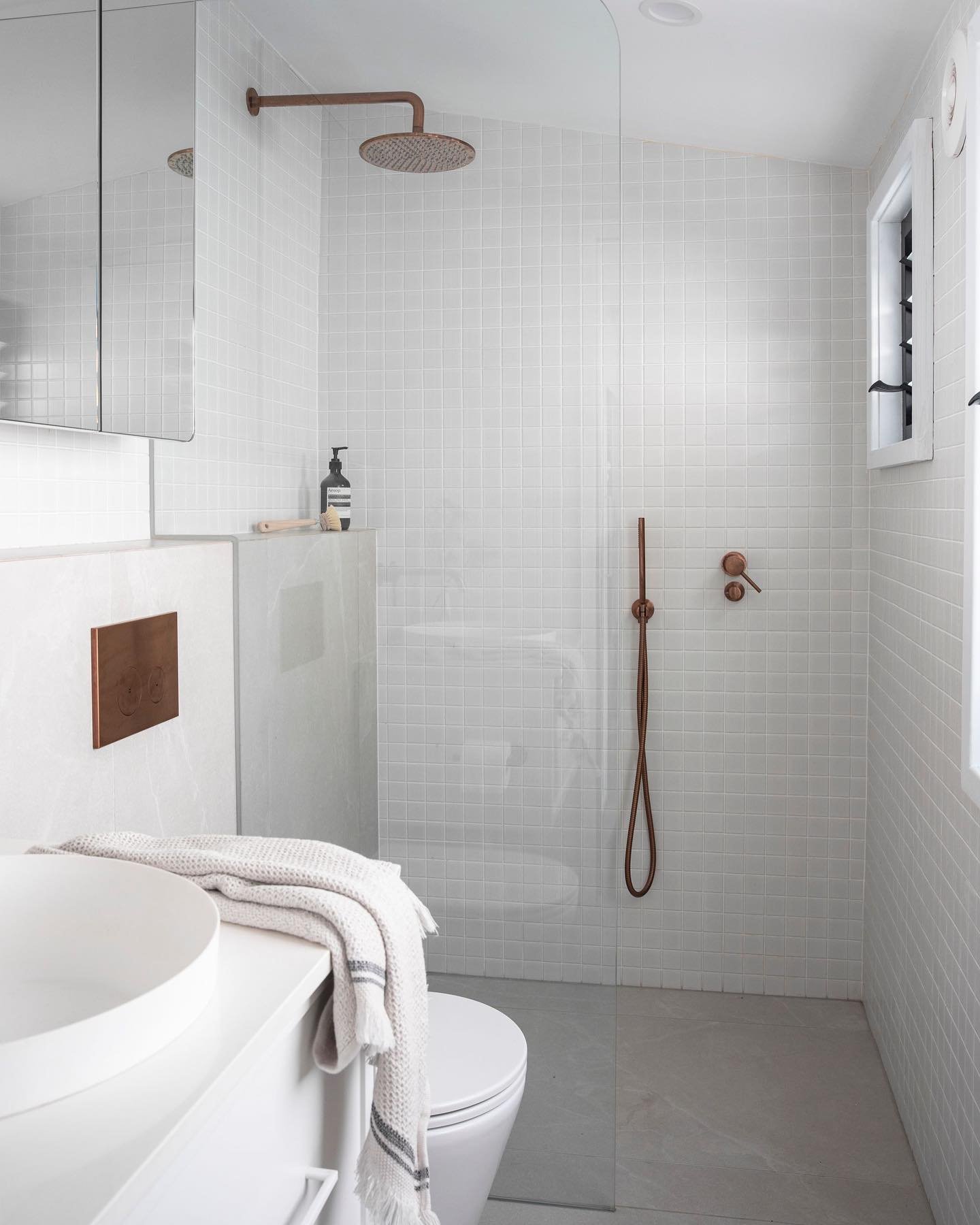 BATHROOM BEFORE ⏭️ AFTER 

&bull;
&bull;
&bull;

The bathroom design was one of the most challenging given it&rsquo;s long, narrow footprint. 

The existing bathroom layout was inefficient, crammed and seriously lacked storage. 

It may seem counteri