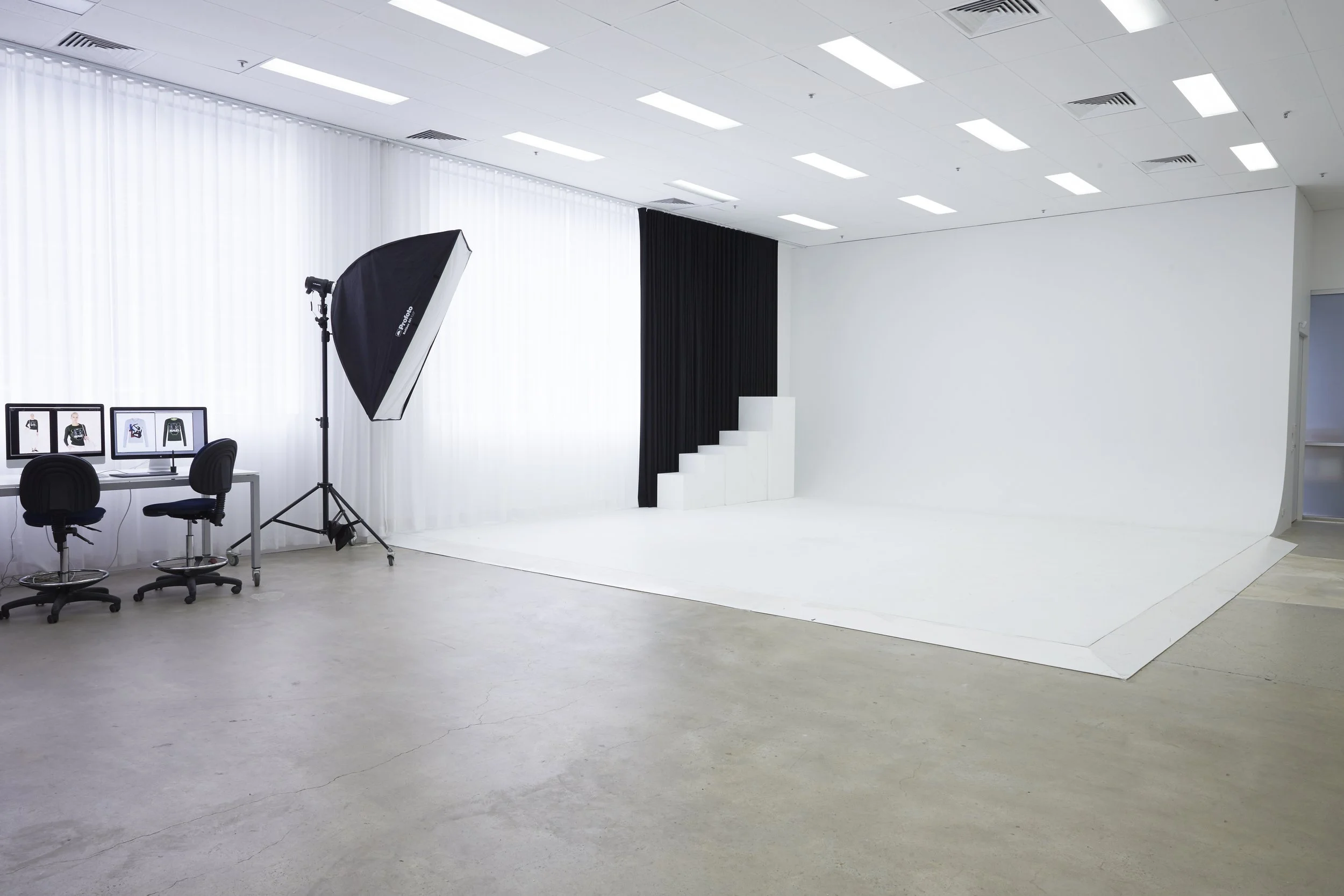 S4-2015-11-03-StudioShoot-025.jpg