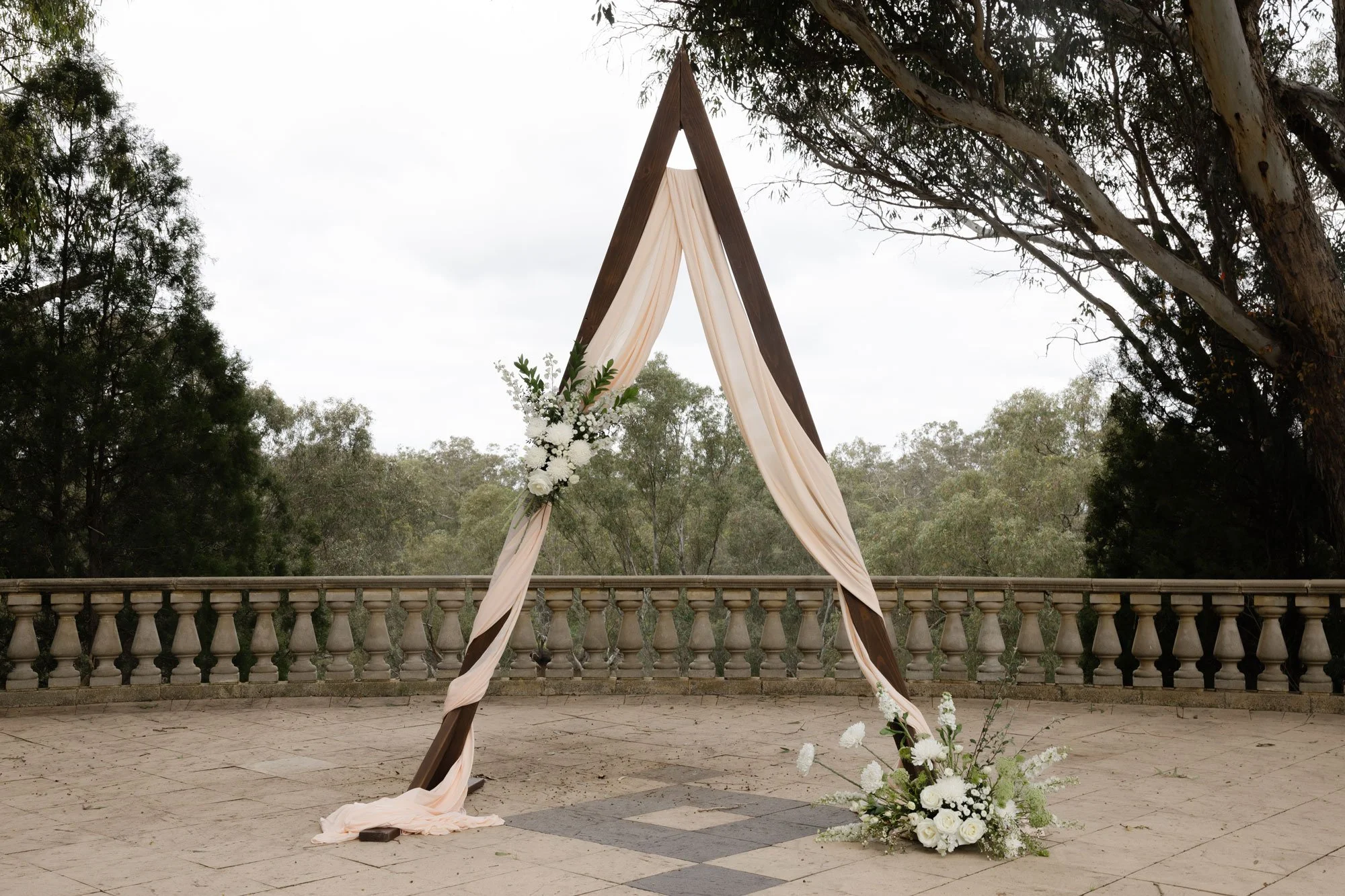 Wedding arbour florals