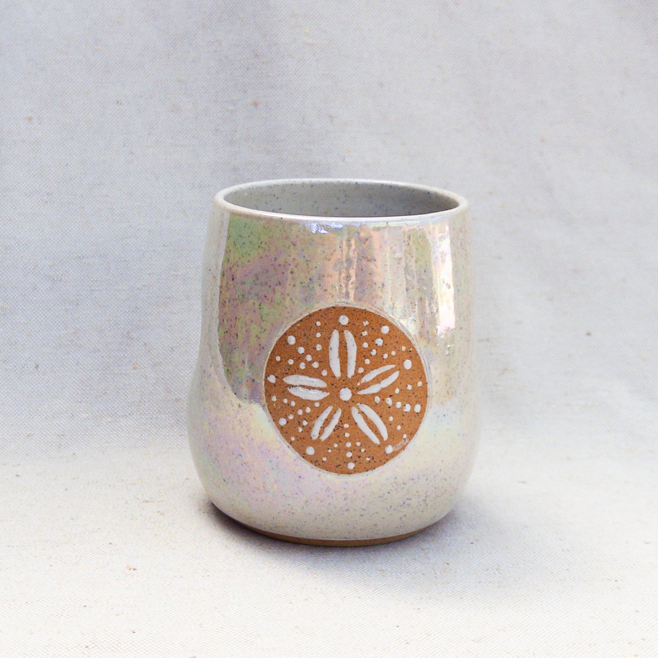 Sand dollar lustre dimple .jpeg