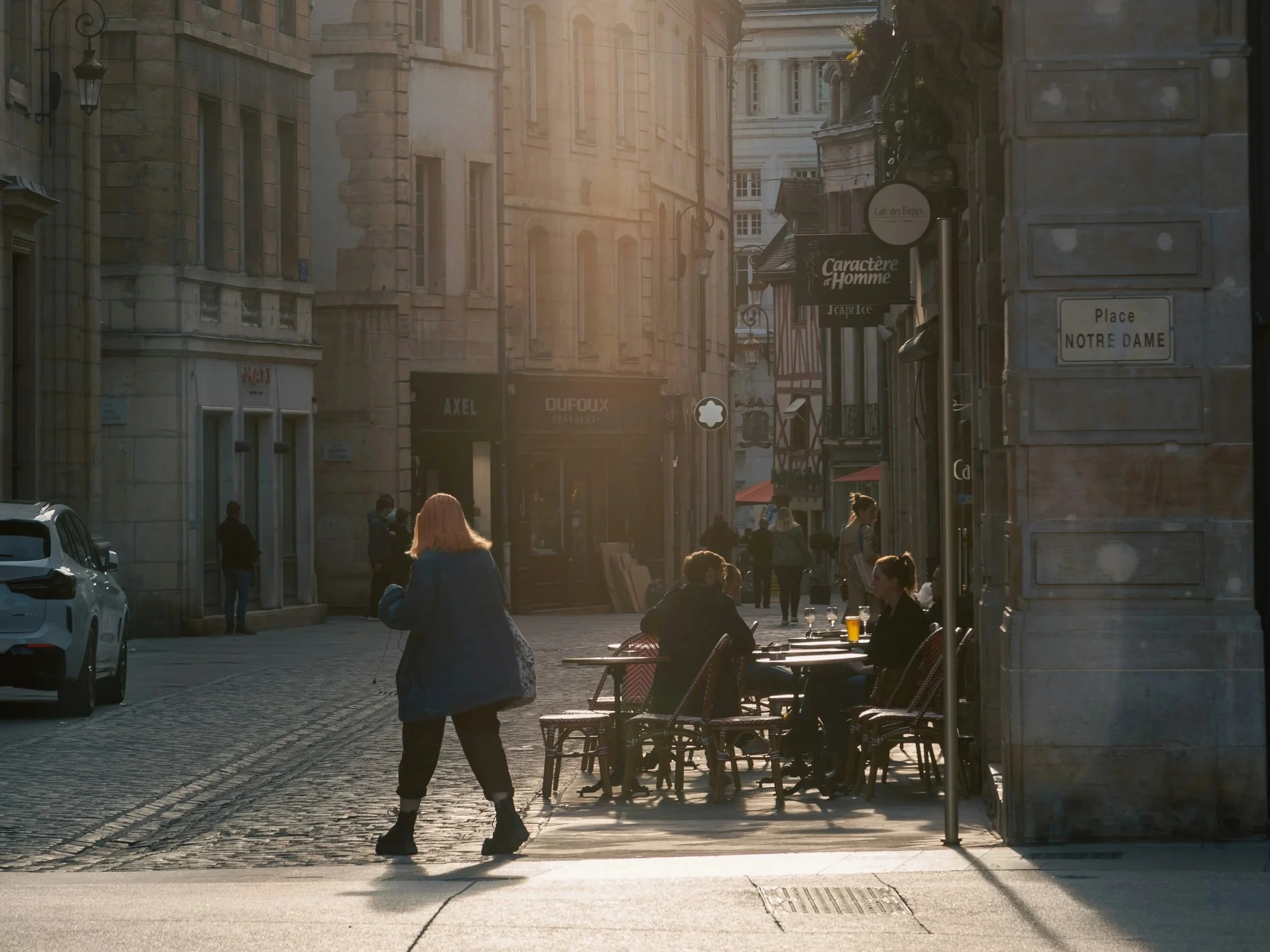 10 Postures For Meaningful Travel