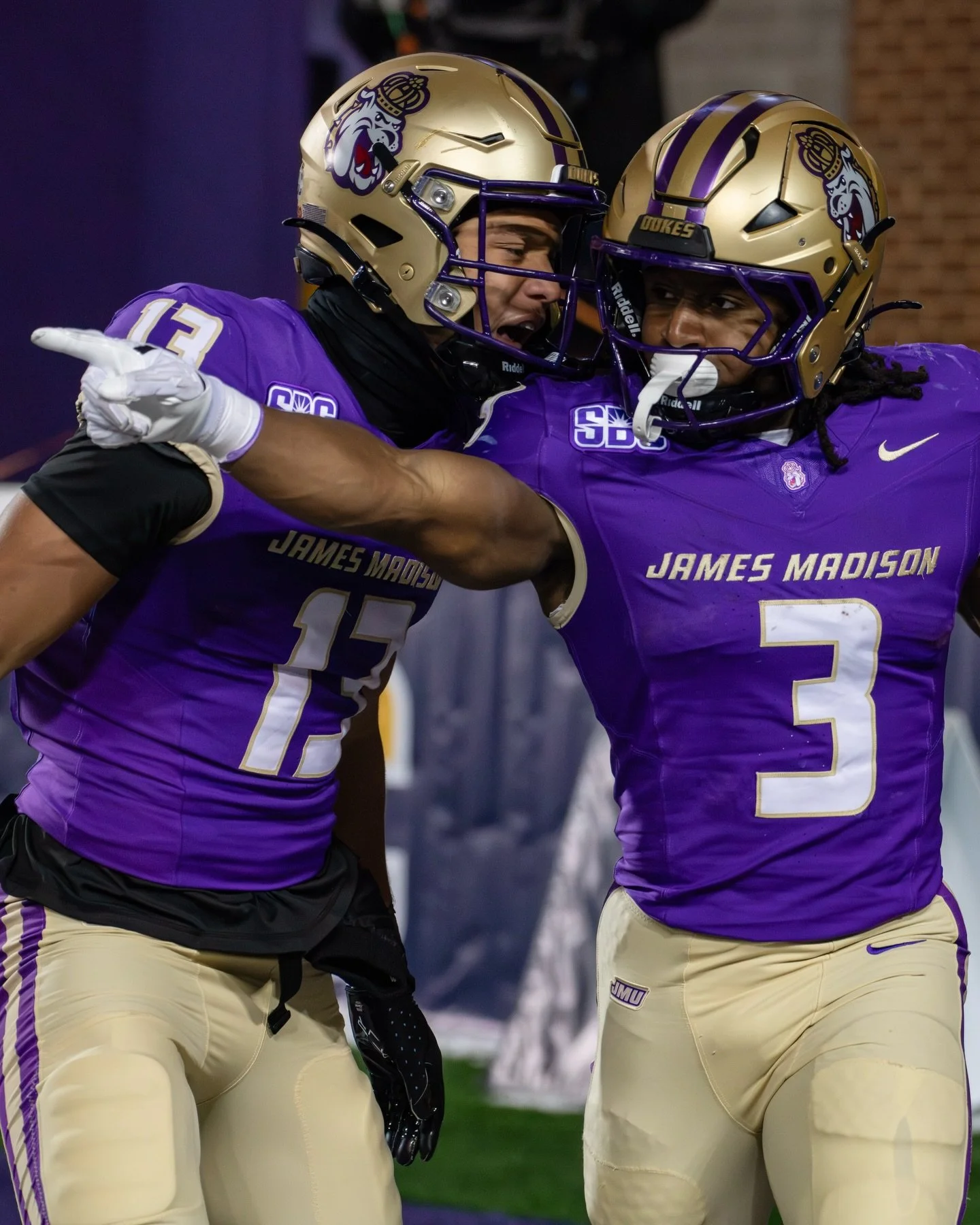 Handled business. On to the CFP. 

Shots from the SBC Championship

#jmufootball #sportsphotography #sbc
