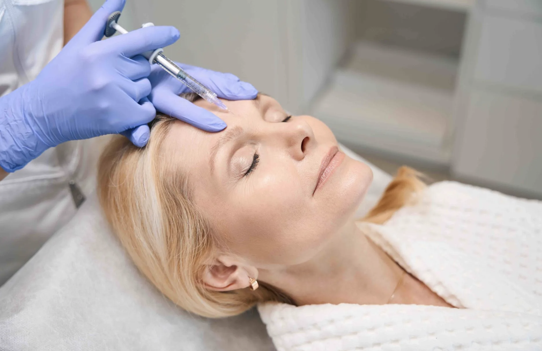 Botox vs. Fillers: What’s the Difference and Which Treatment Is Right for You?