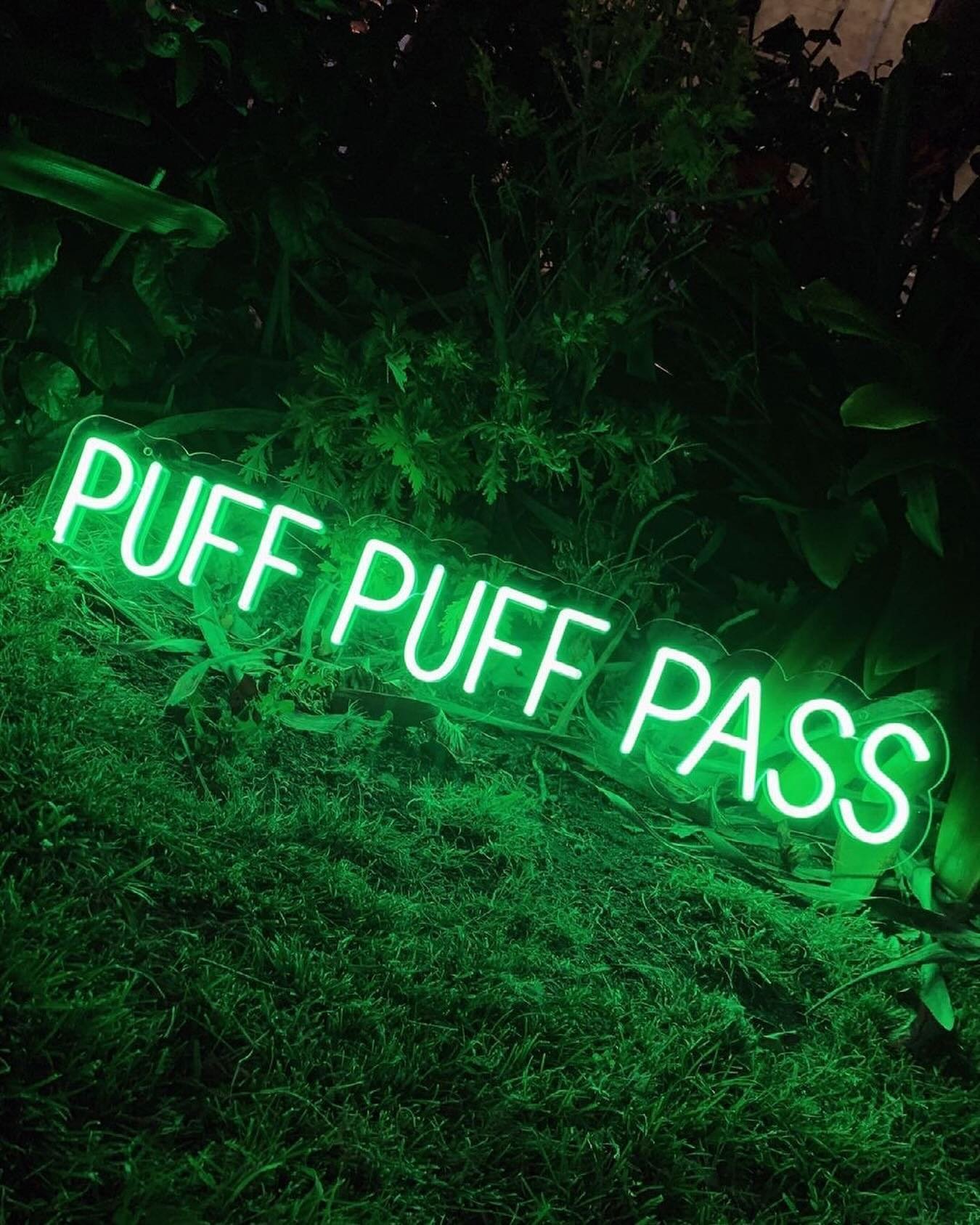 💨 💨 PASS, the blunt must last!