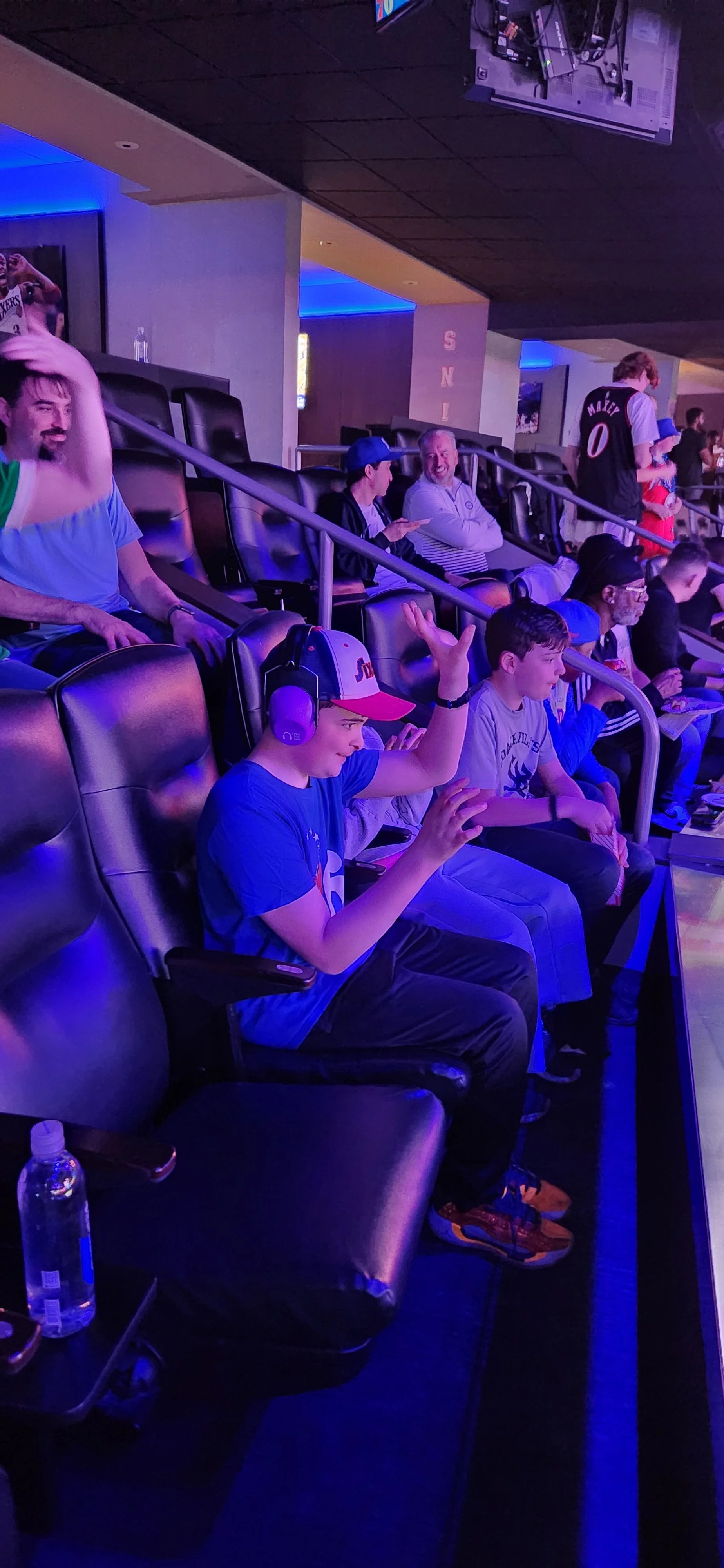sixers8.jpg
