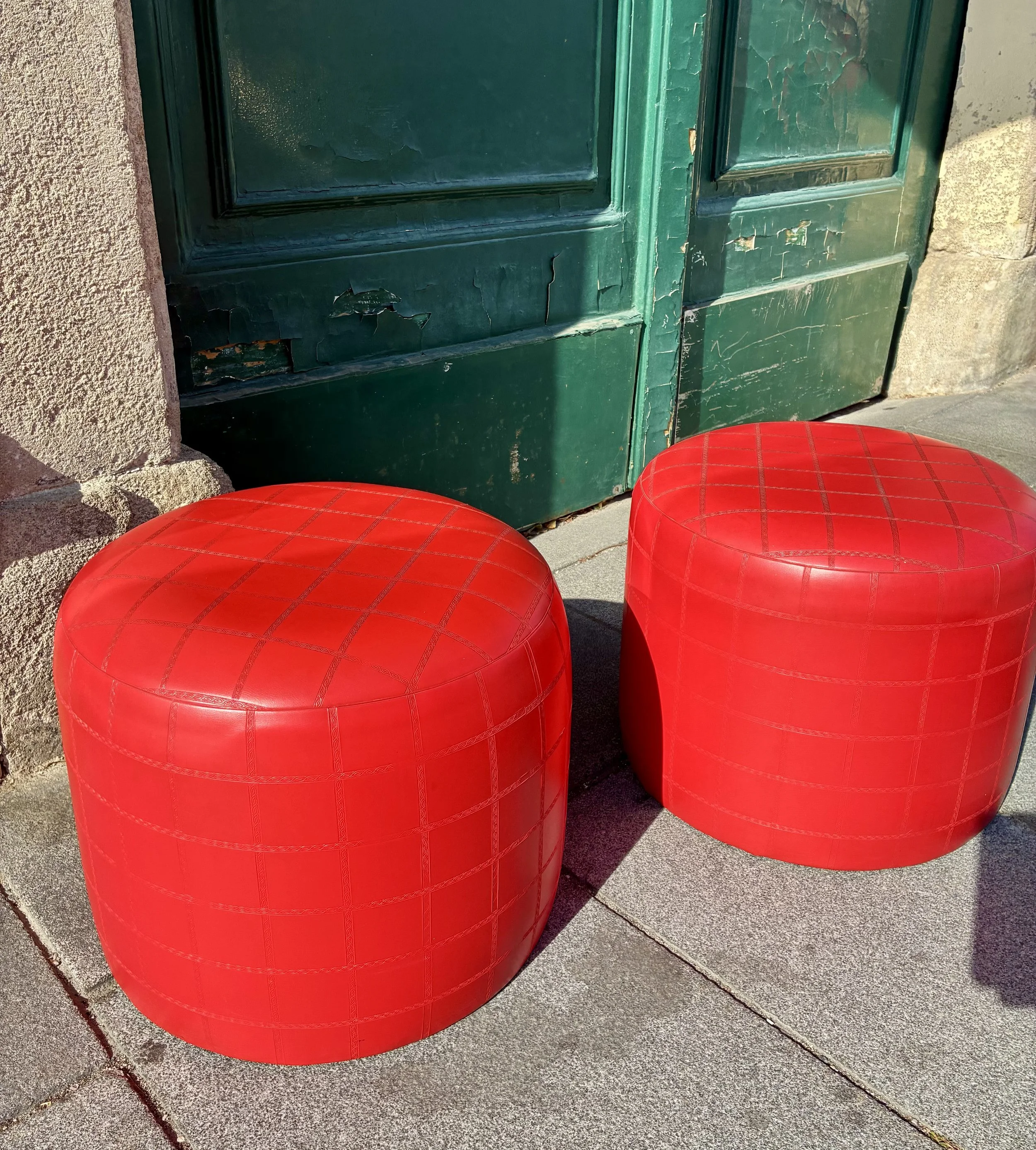 2er-Set 1970er Poufs, knallrot