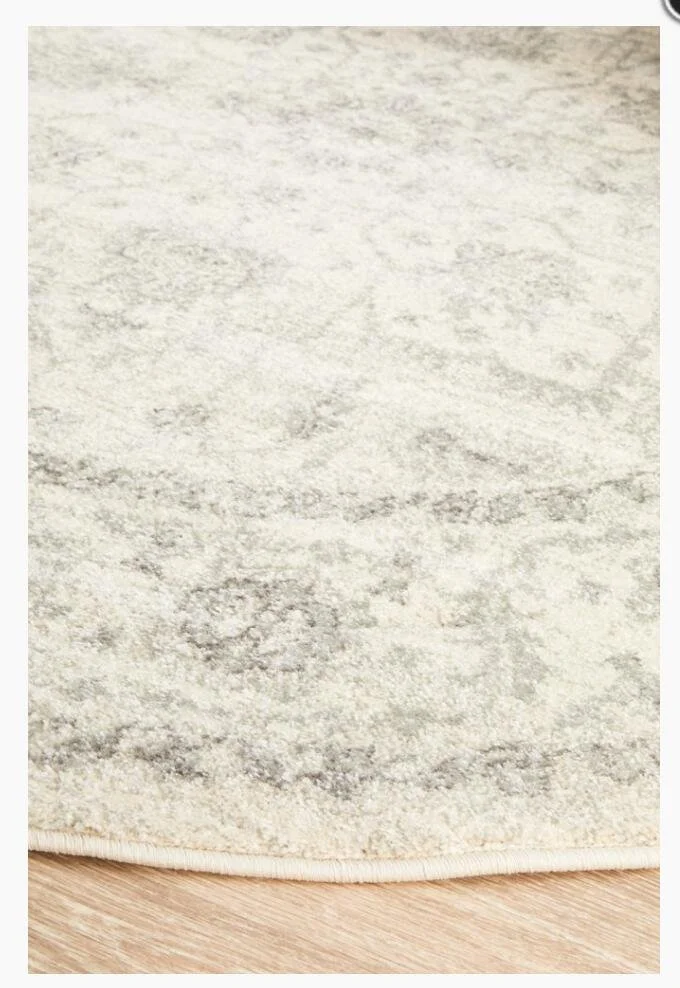 Evoke Round Rug_White_CloseUp.jpg
