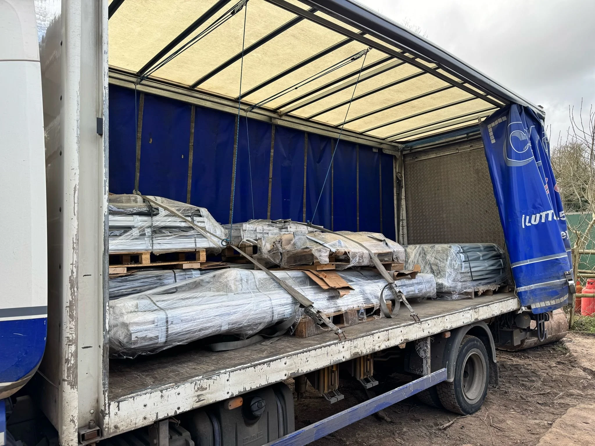 WhatsApp Image 2025-03-11 at 10.58.19_ed7f69c1.jpg