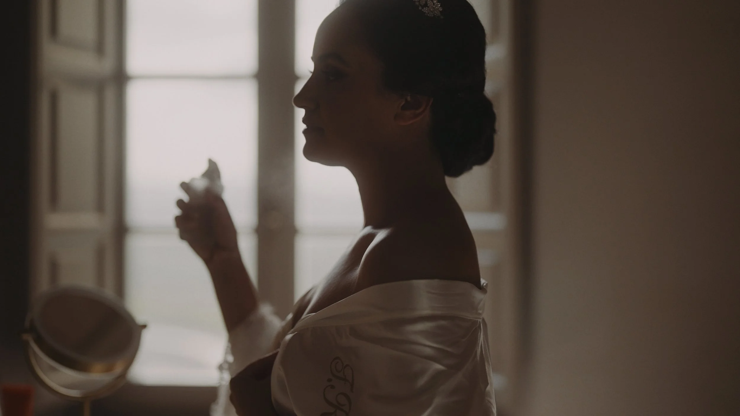 Editorial wedding film capture of Fouzia and Niels at Villa Podere Tesoro in Tuscany, Italy by Maru Films.