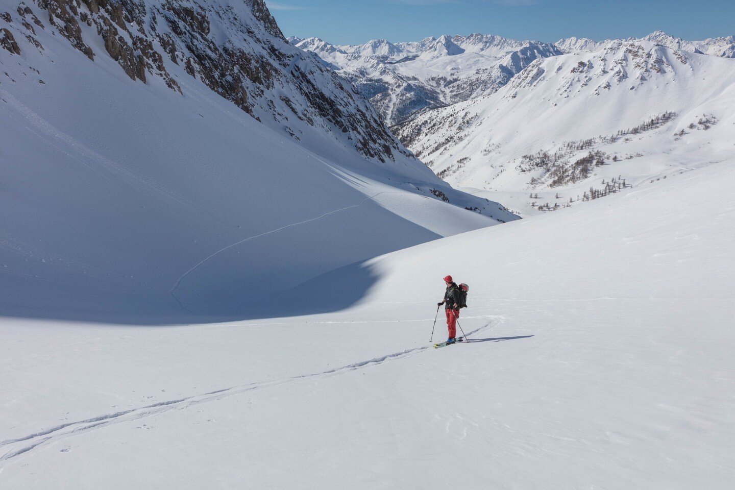 Book in now for the Ski Touring and Freerando Experience 24/25. Experience the mountains on your skis or snowboard like never before. Find out more, link in bio.
 #SnowHoliday #SkiTour #Splitboard