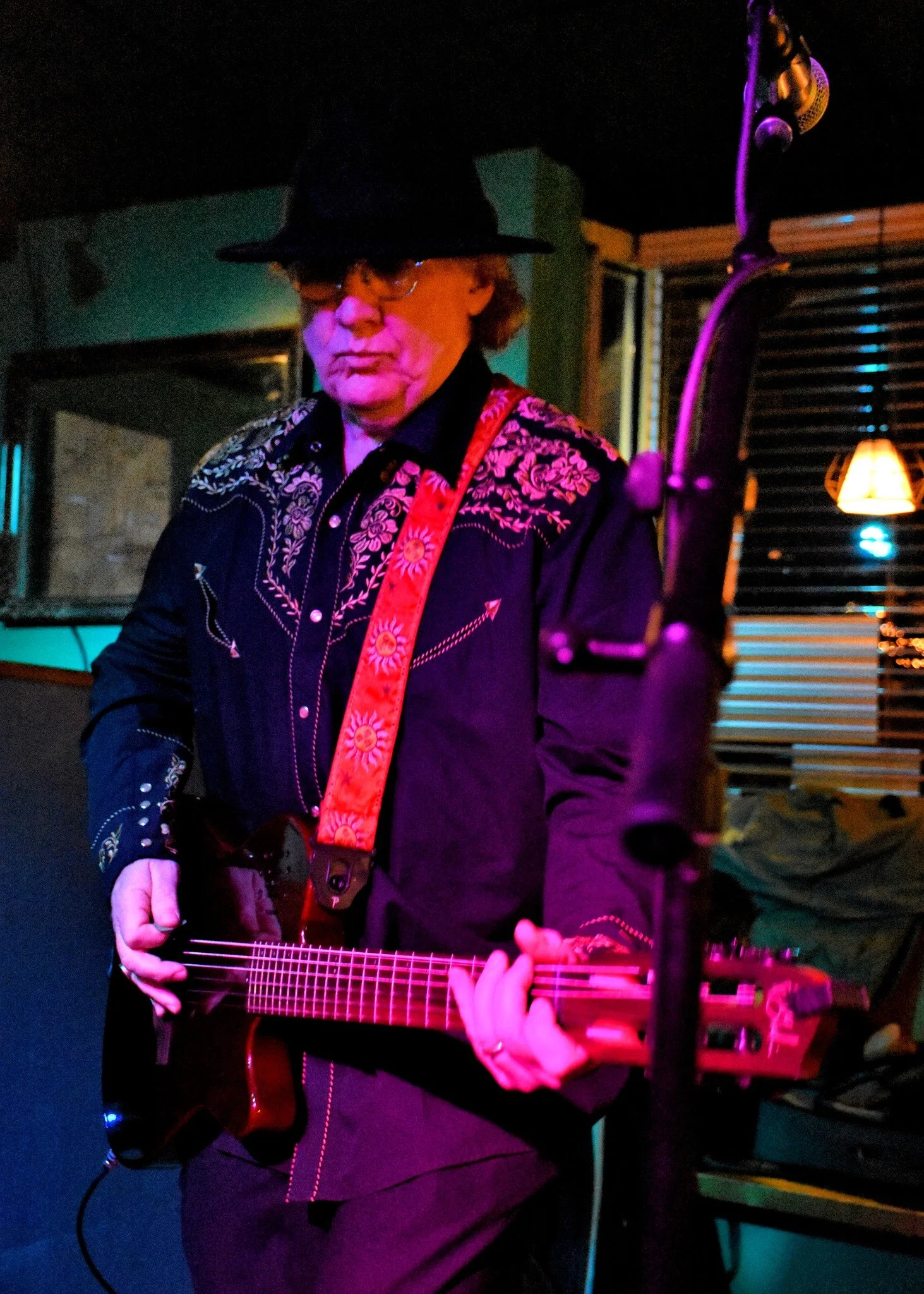 Scorpion Bros (trio unplugged) NSG 6.jpg