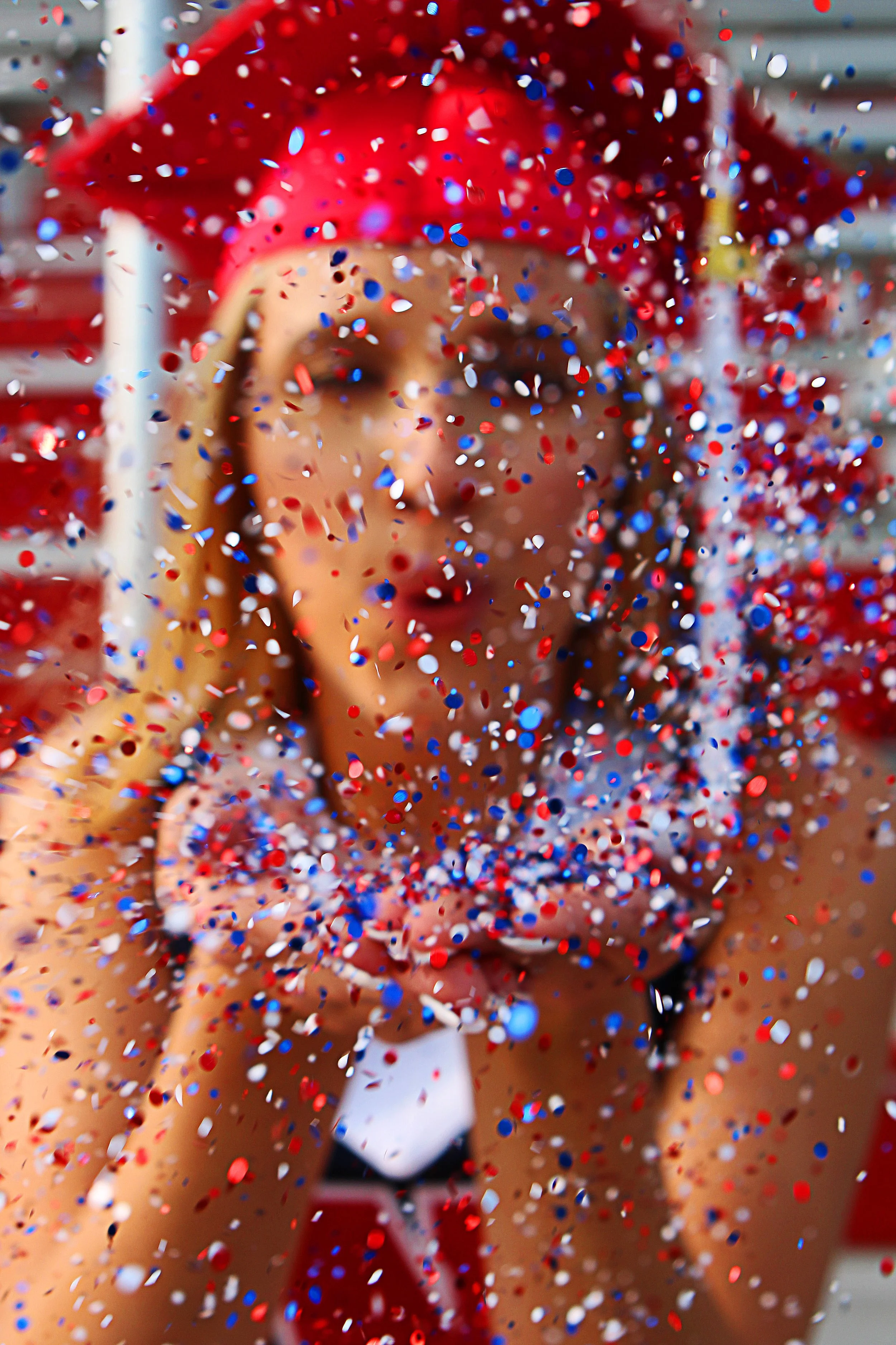 confetti2.jpg