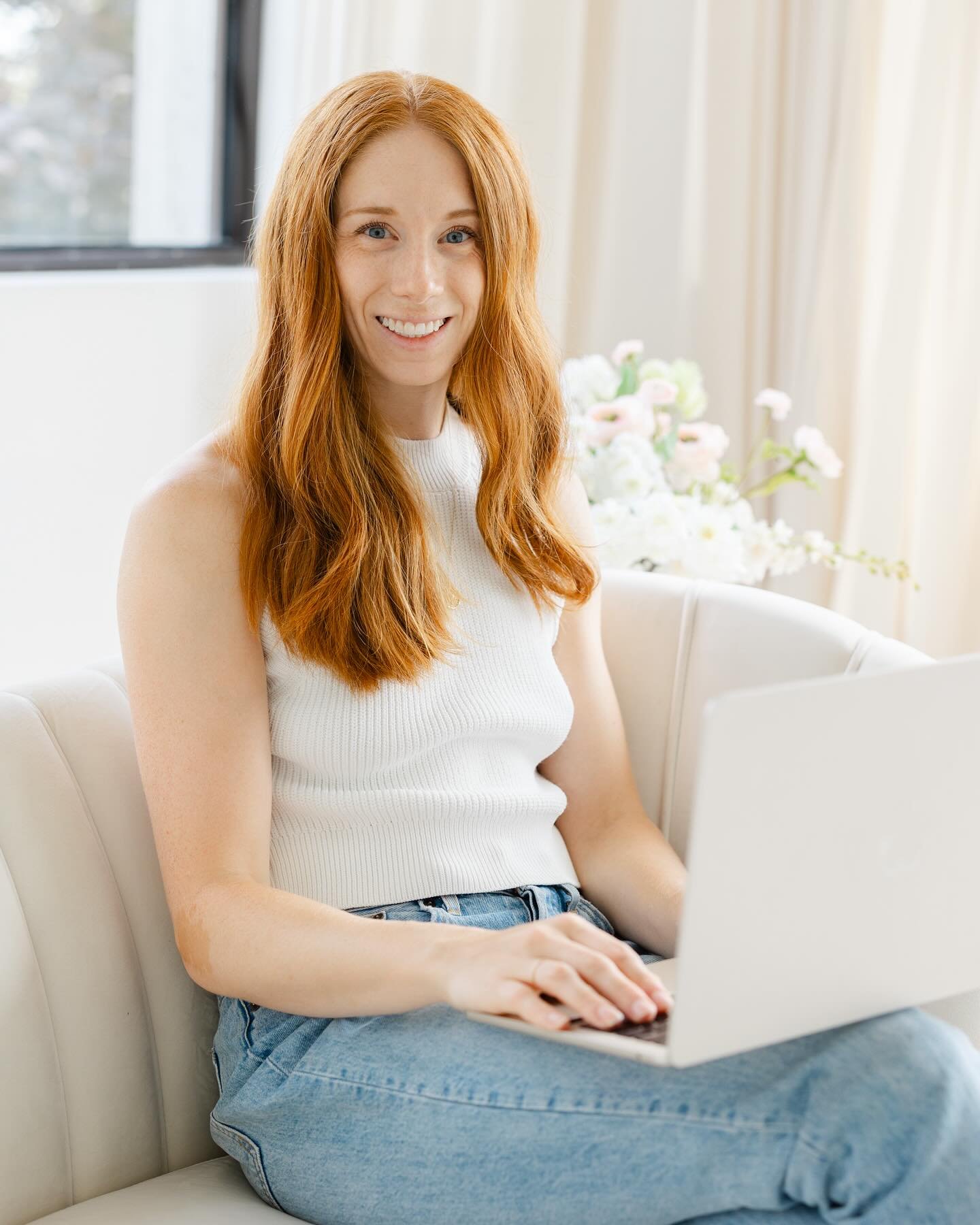 Time to introduce myself!! 💫

I&rsquo;m thrilled to connect with you all, and I realized I never properly introduced myself for those who don&rsquo;t know me! 

I&rsquo;m Catherine, a virtual and in-person doula, a childbirth educator, and a perinat