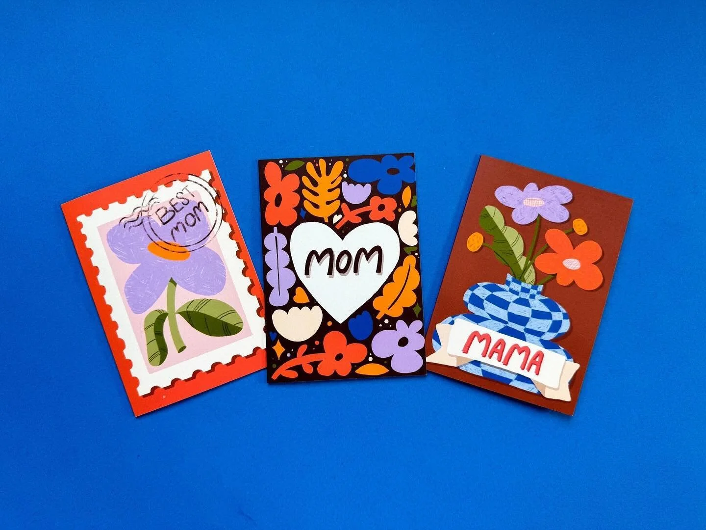 In a little less then a month it is Mothersday again! (12 May for the ones that are not sure of the date 😉) And from this friday these lovely cards will be available in my etsy shop! So set the date and get your self an illustrated card! ✏️🌼💜

#mo