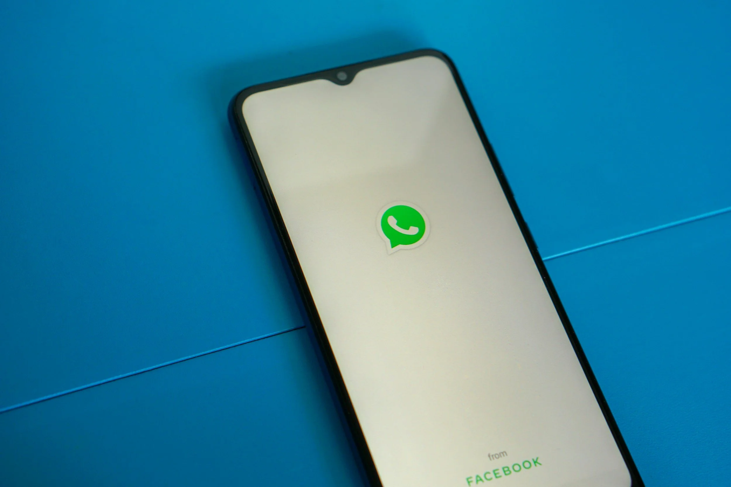 How to Send Multiple Photos on WhatsApp