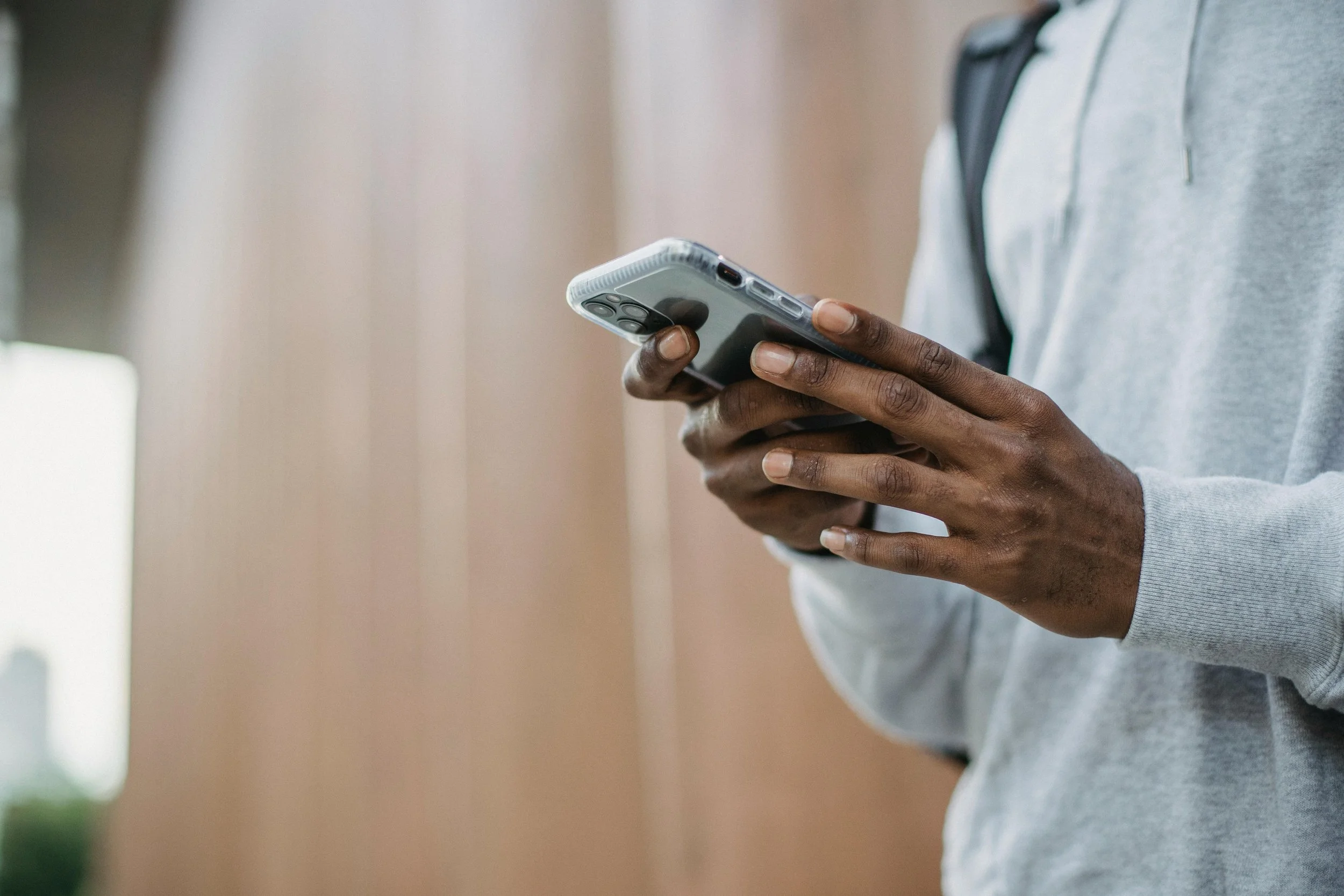 A Web Designer’s Perspective: How Hospitality Business Owners Should Respond to Bad Reviews in 2025